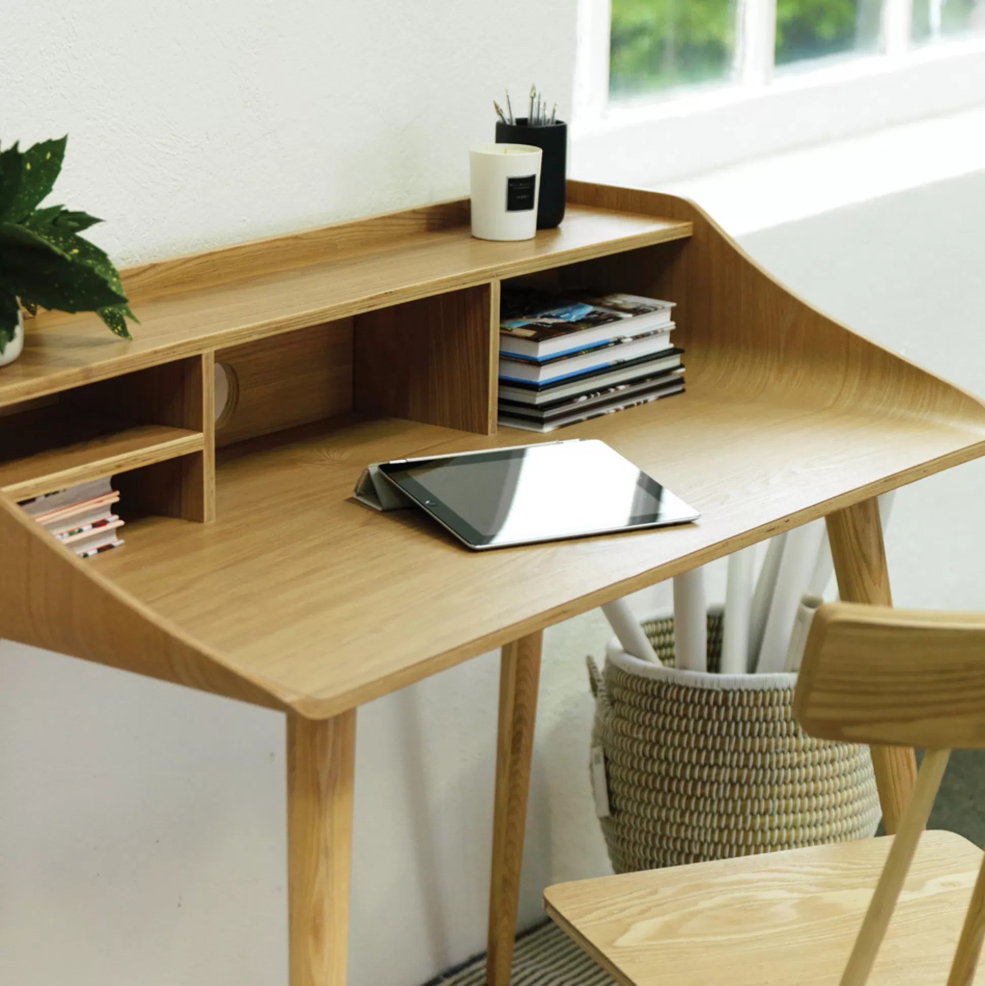 - Home Desks>Meadows and Byrne Adair Ash Veneer Desk