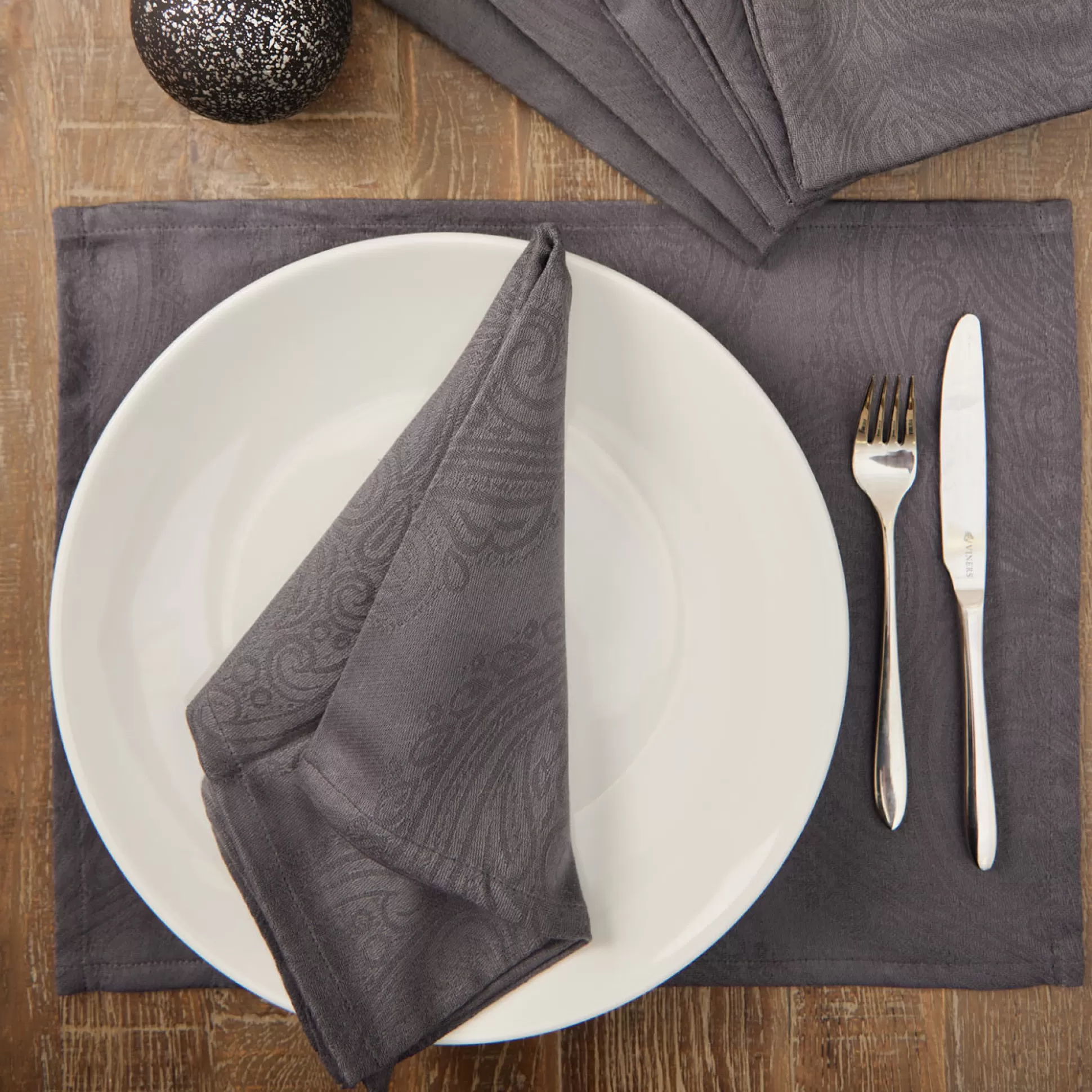Table Linen>Meadows and Byrne Anthracite Jacquard Napkin - Set Of 6