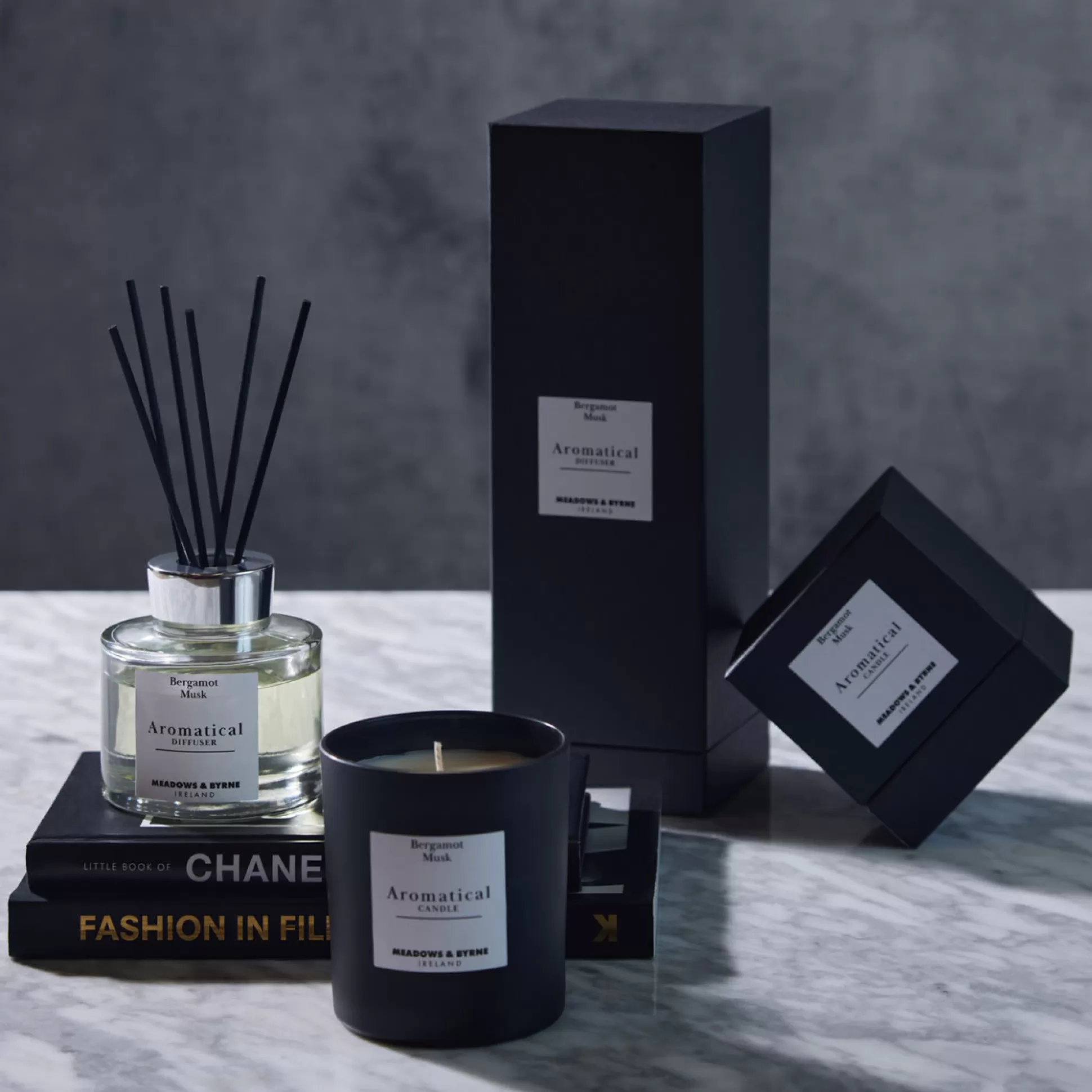 Scented Candles>Meadows and Byrne Bergamot & Musk Candle
