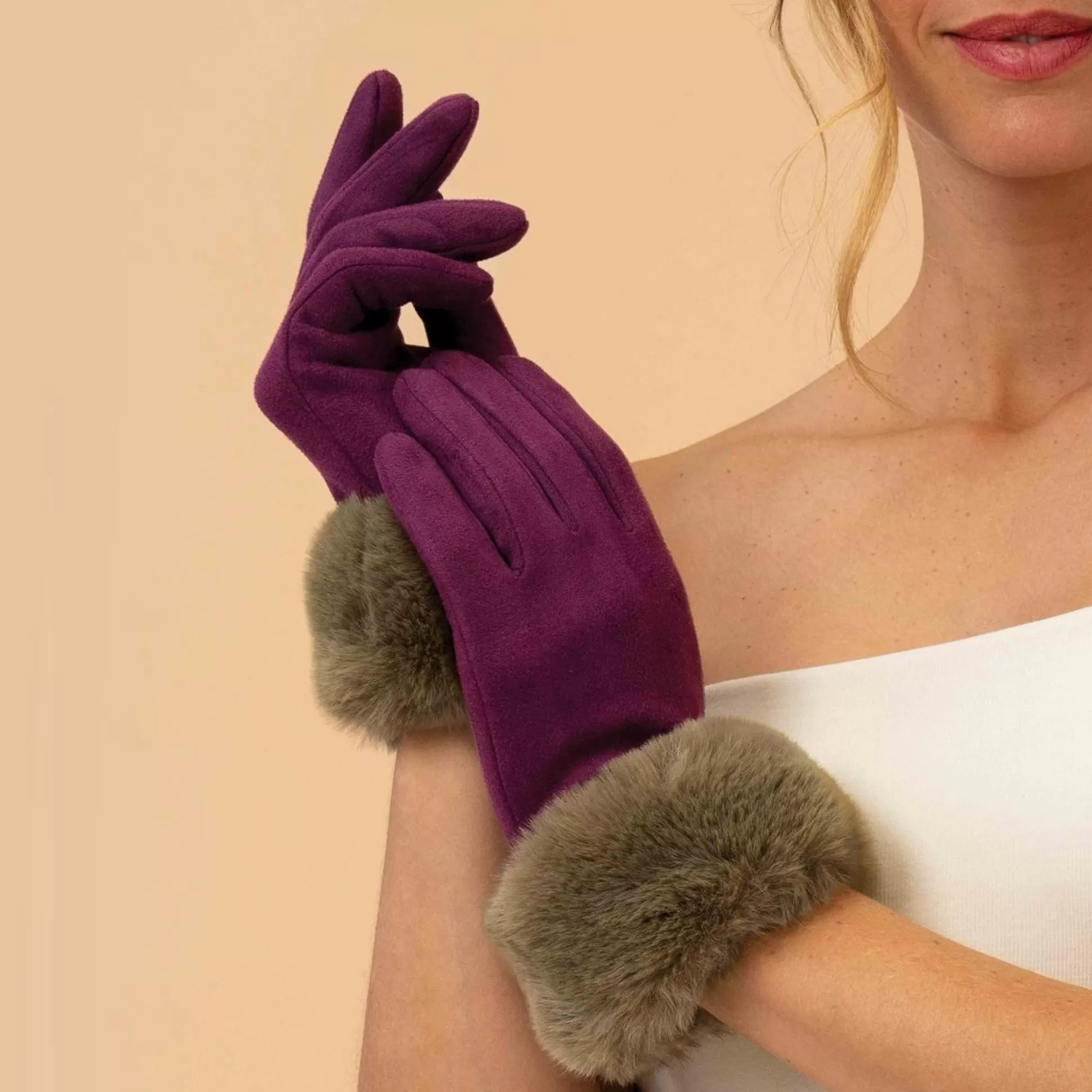 Hats, Scarves, Gloves>Meadows and Byrne Bettina Gloves Damson