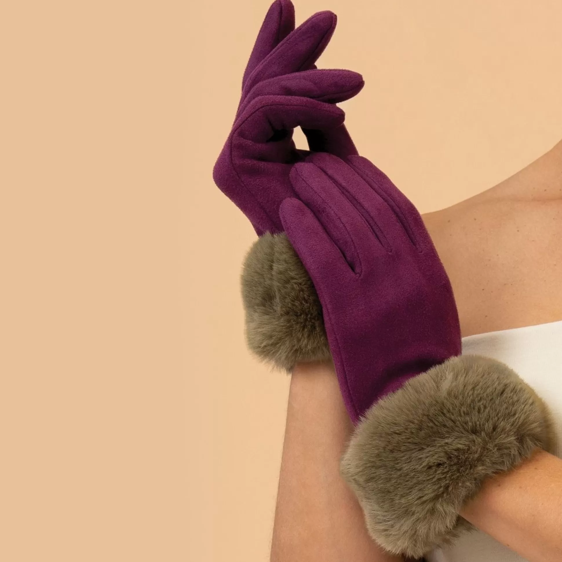 Hats, Scarves, Gloves>Meadows and Byrne Bettina Gloves Damson