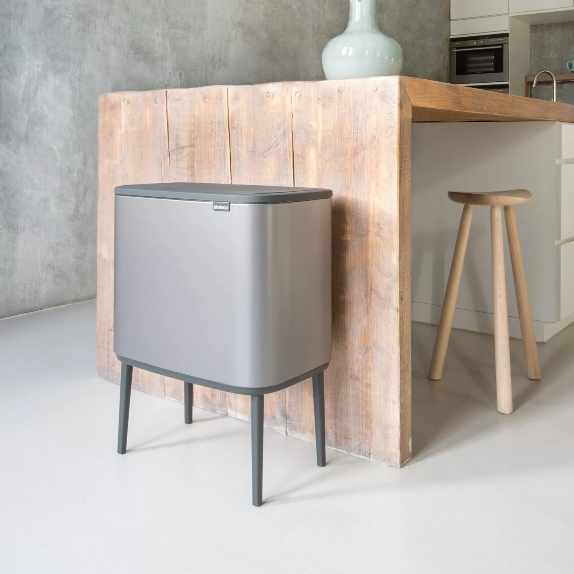 Kitchen Utensils & Accessories>Meadows and Byrne Bo Touch Bin - Platinum