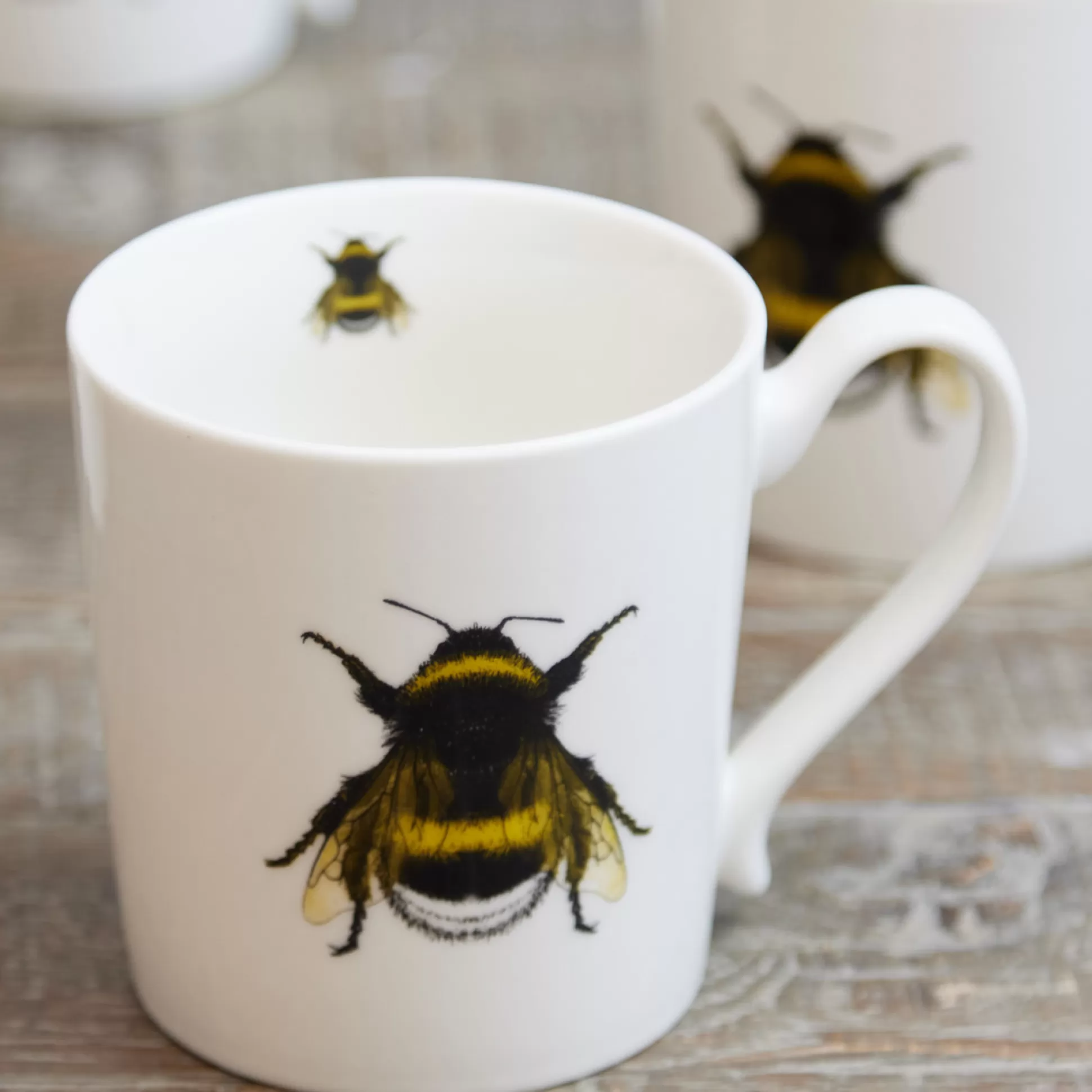Mugs>Meadows and Byrne Bumblebee Mug - Set Of 6