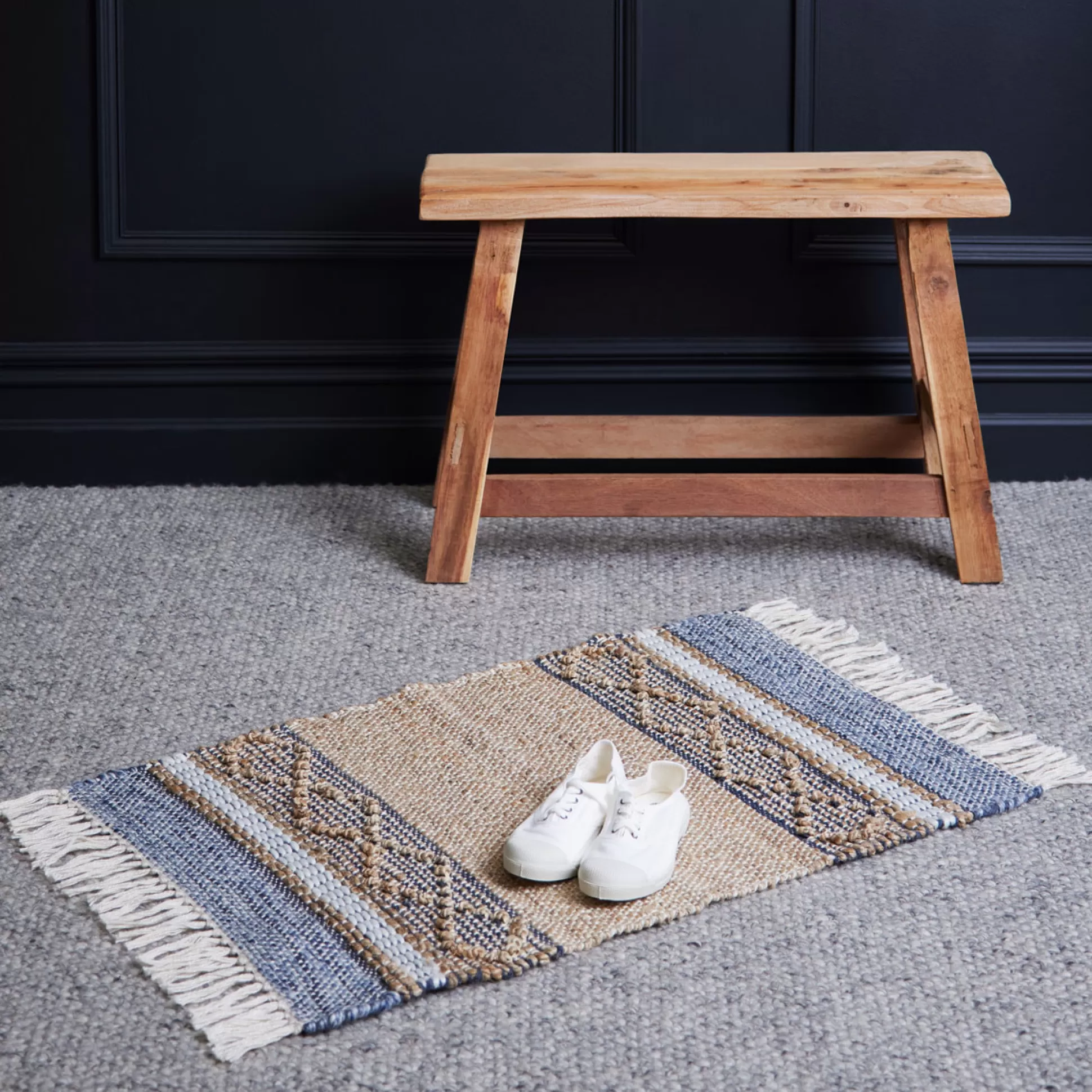 Rugs & Door Mats>Meadows and Byrne Ceili Jute Handoom Rug - Navy