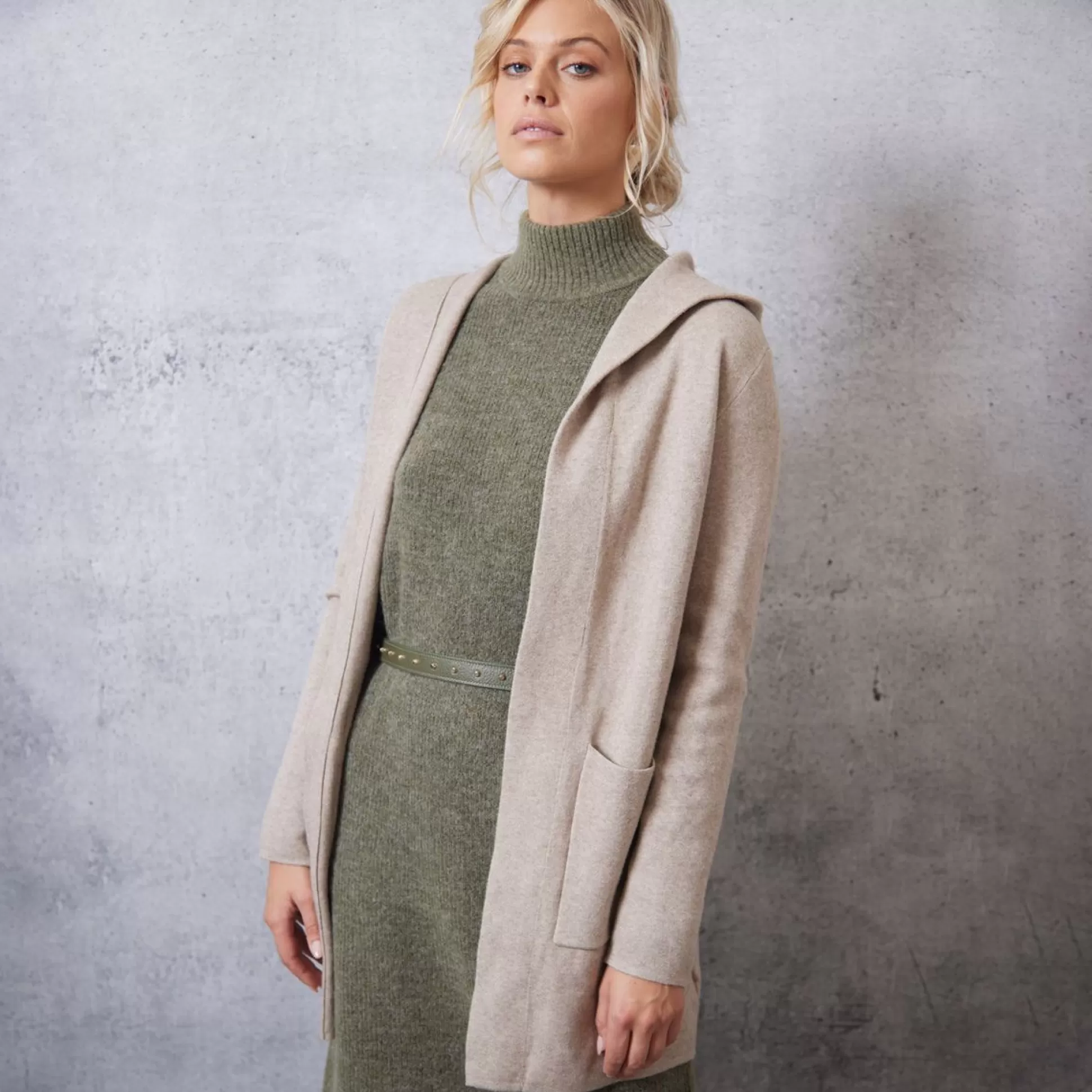Jumpers & Cardigans>Meadows and Byrne Deborah Hooded Cardigan With Pockets Beige