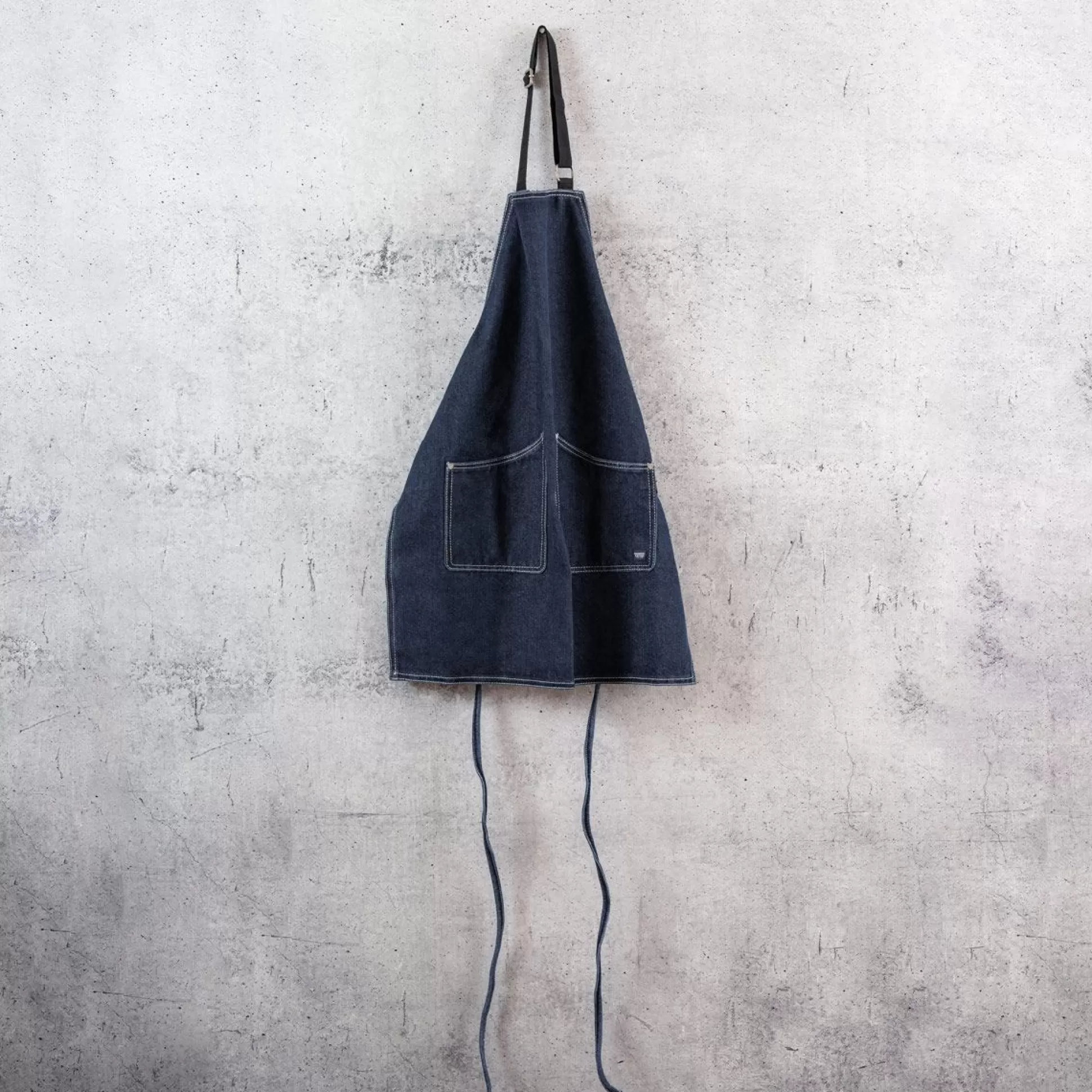 Kitchen Utensils & Accessories>Meadows and Byrne Denim Apron