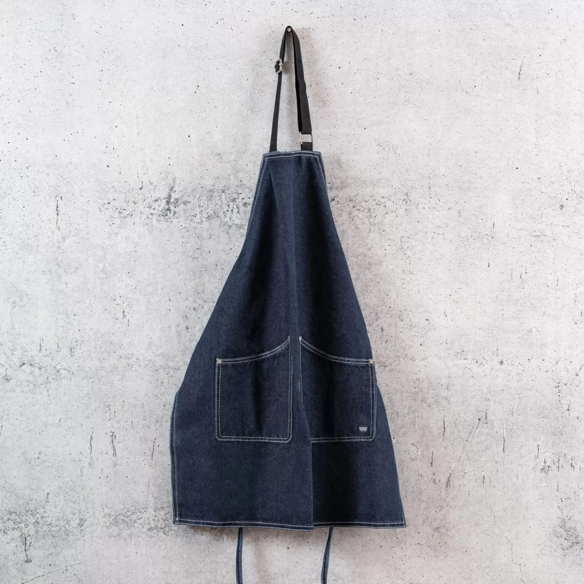 Kitchen Utensils & Accessories>Meadows and Byrne Denim Apron