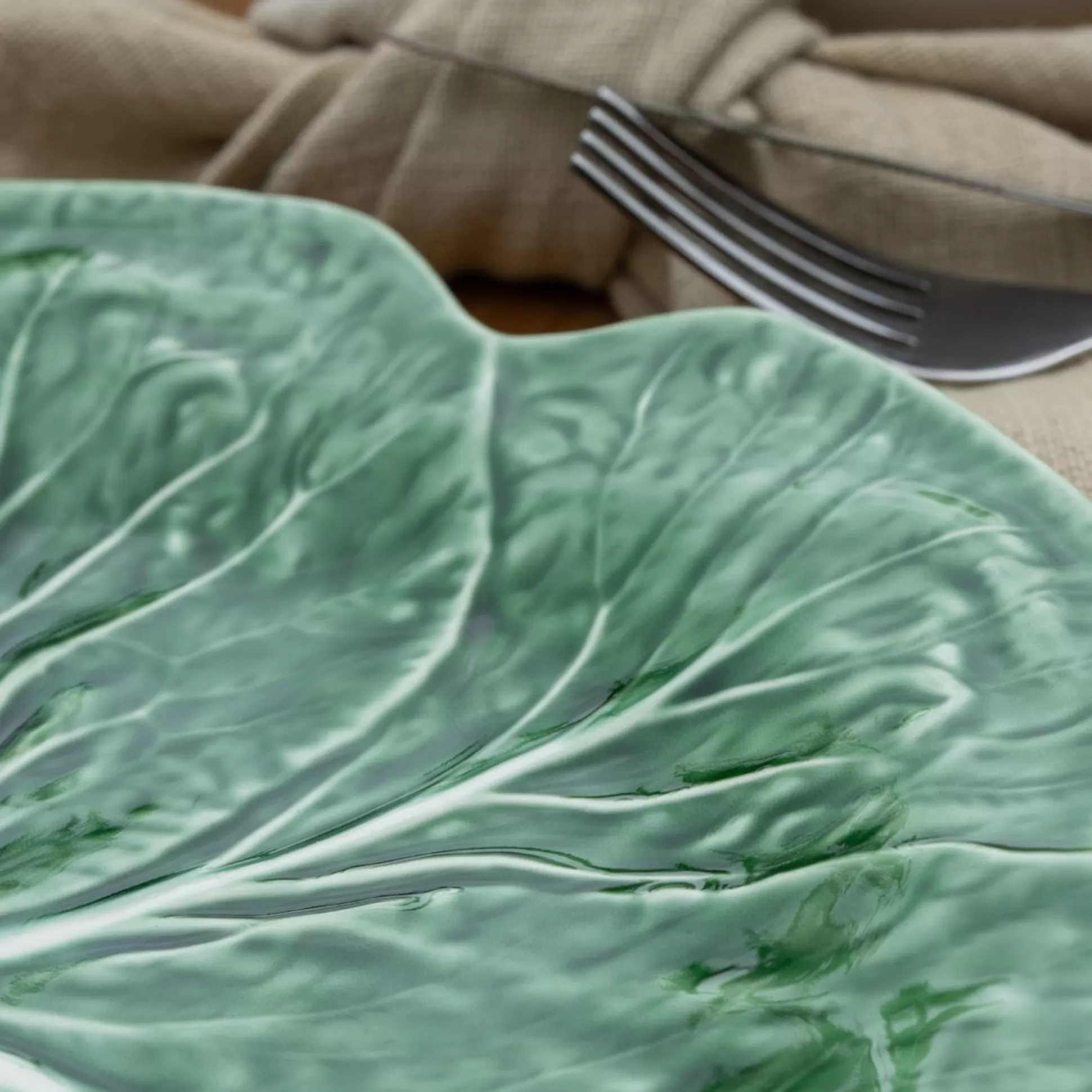 Plates>Meadows and Byrne Dinner Plate Cabbage