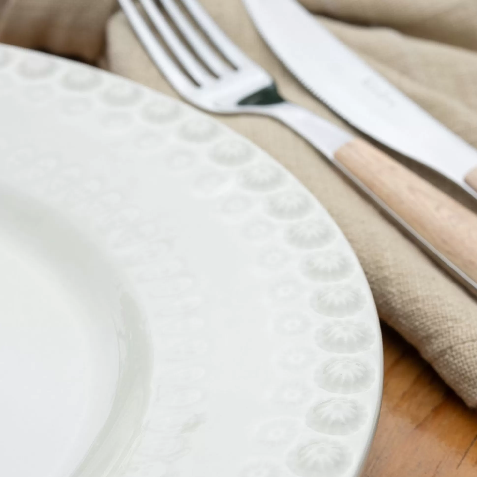 Plates>Meadows and Byrne Dinner Plate Fantasy