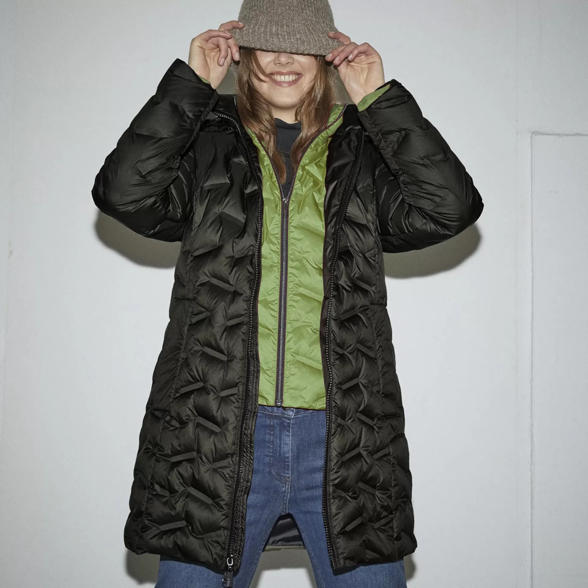 Coats & Jackets>Meadows and Byrne Down Coat With Detachable Hood Black