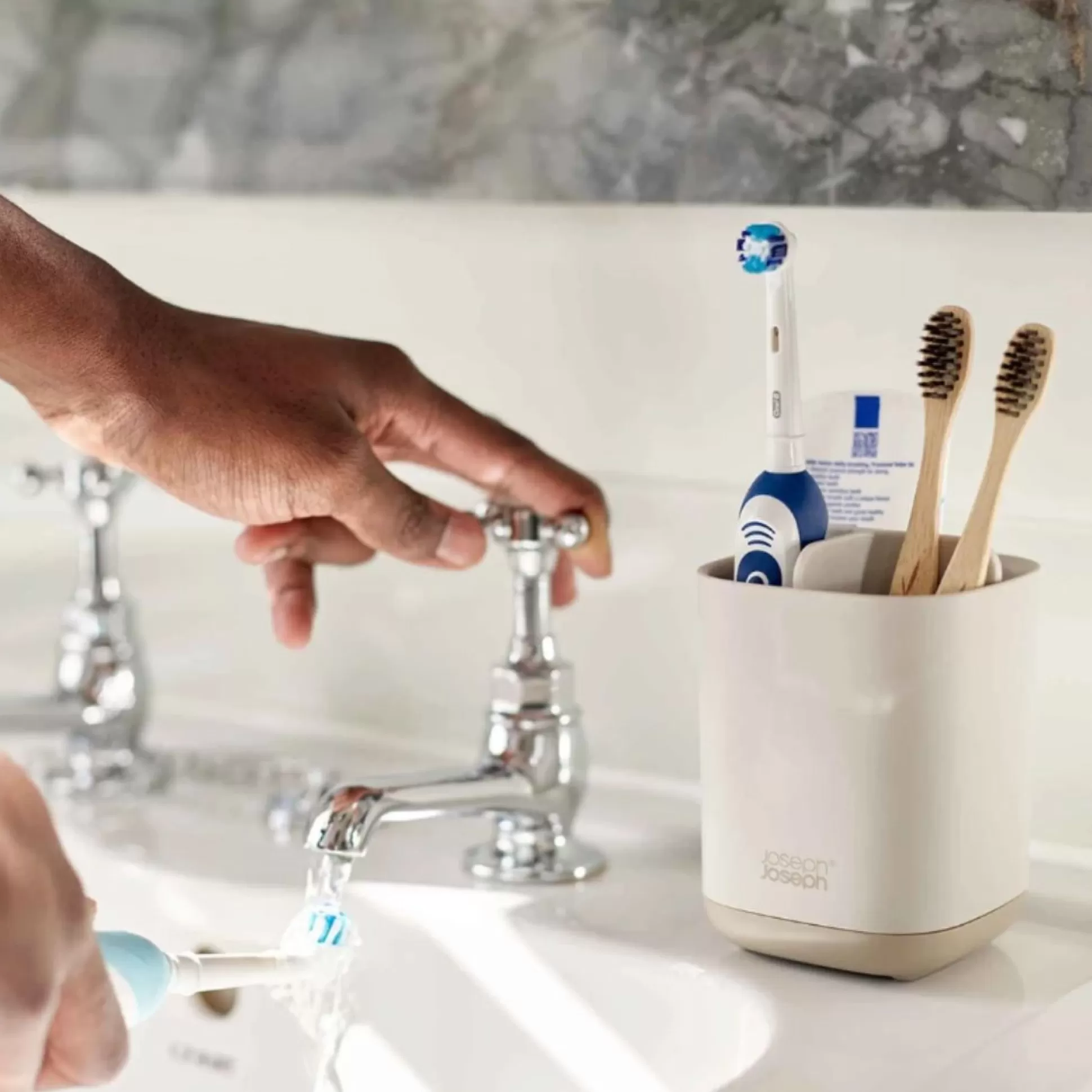Bathroom Accessories>Meadows and Byrne Easystore Steel Luxe Toothbrush Caddy
