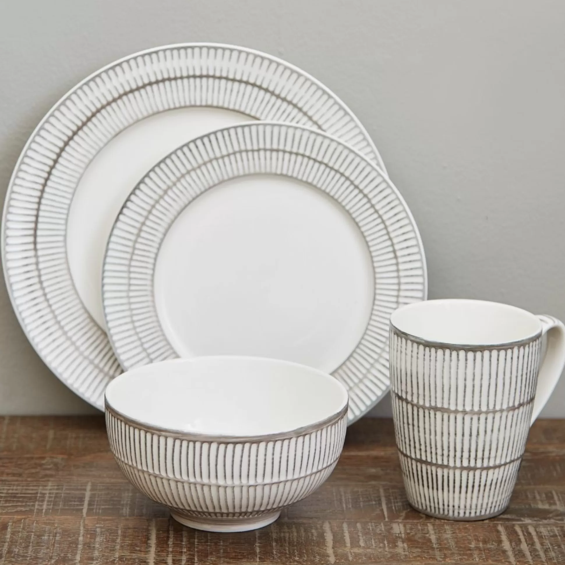 Mugs>Meadows and Byrne Emmie Dinner Set