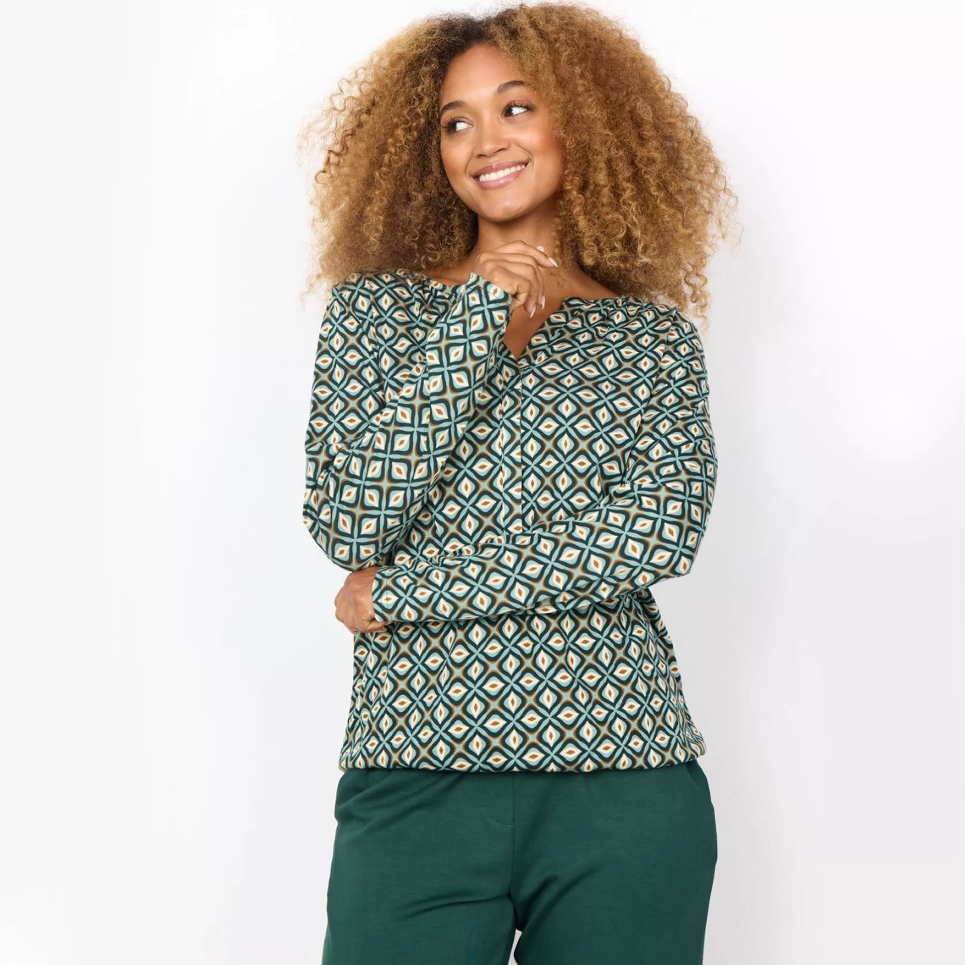 Tops & T-Shirts>Meadows and Byrne Felicity Print Top Green Print