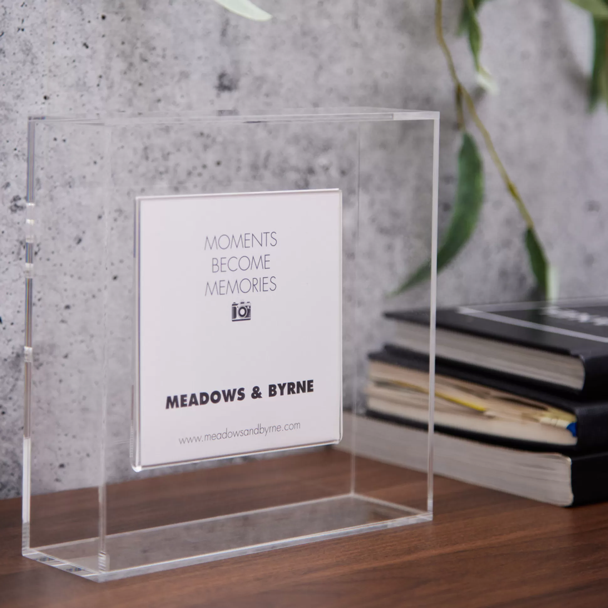 Wall Art & Picture Frames>Meadows and Byrne Floating Frame Clear 4 X 4