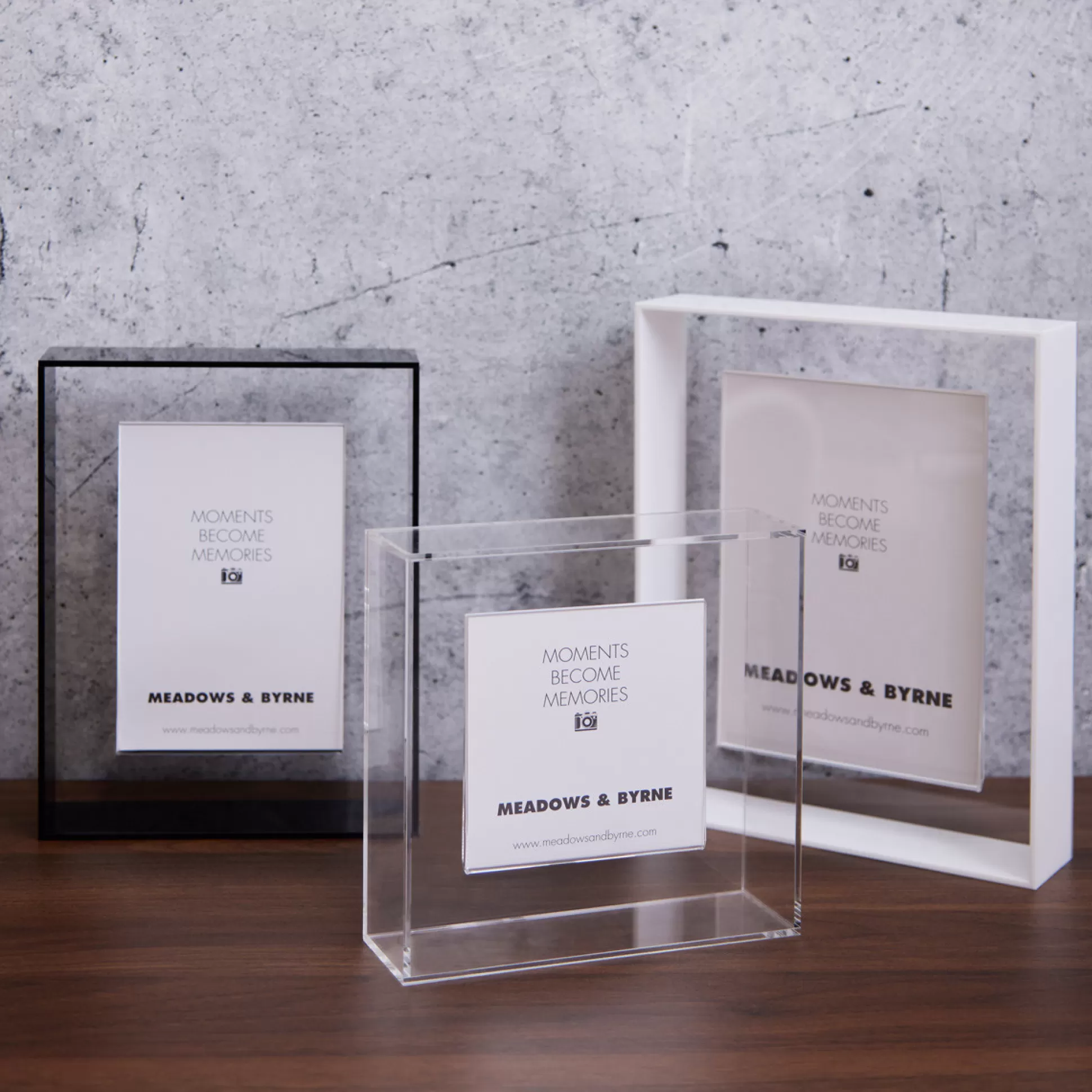 Wall Art & Picture Frames>Meadows and Byrne Floating Frame White 5 X 7