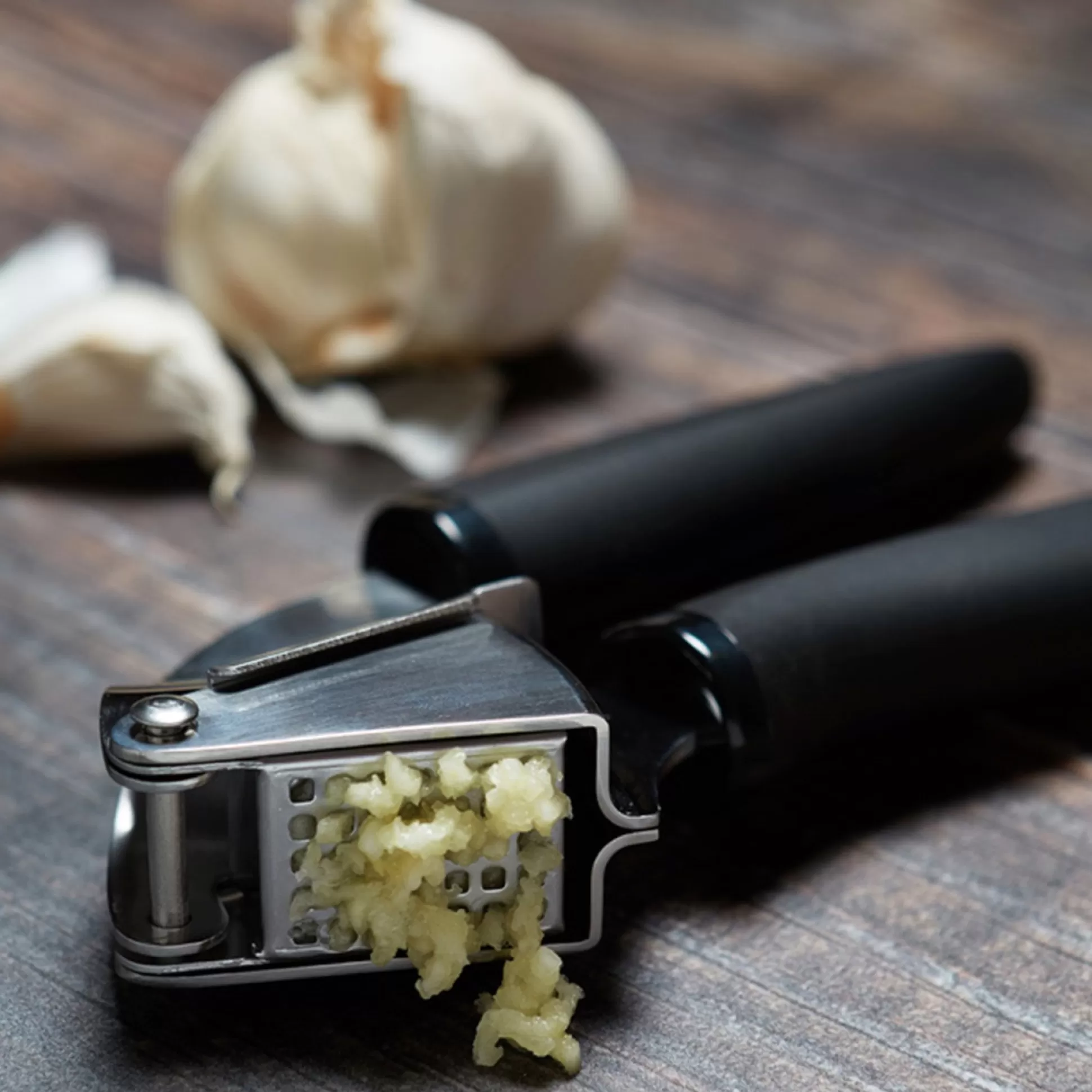 Kitchen Utensils & Accessories>Meadows and Byrne Garlic Press