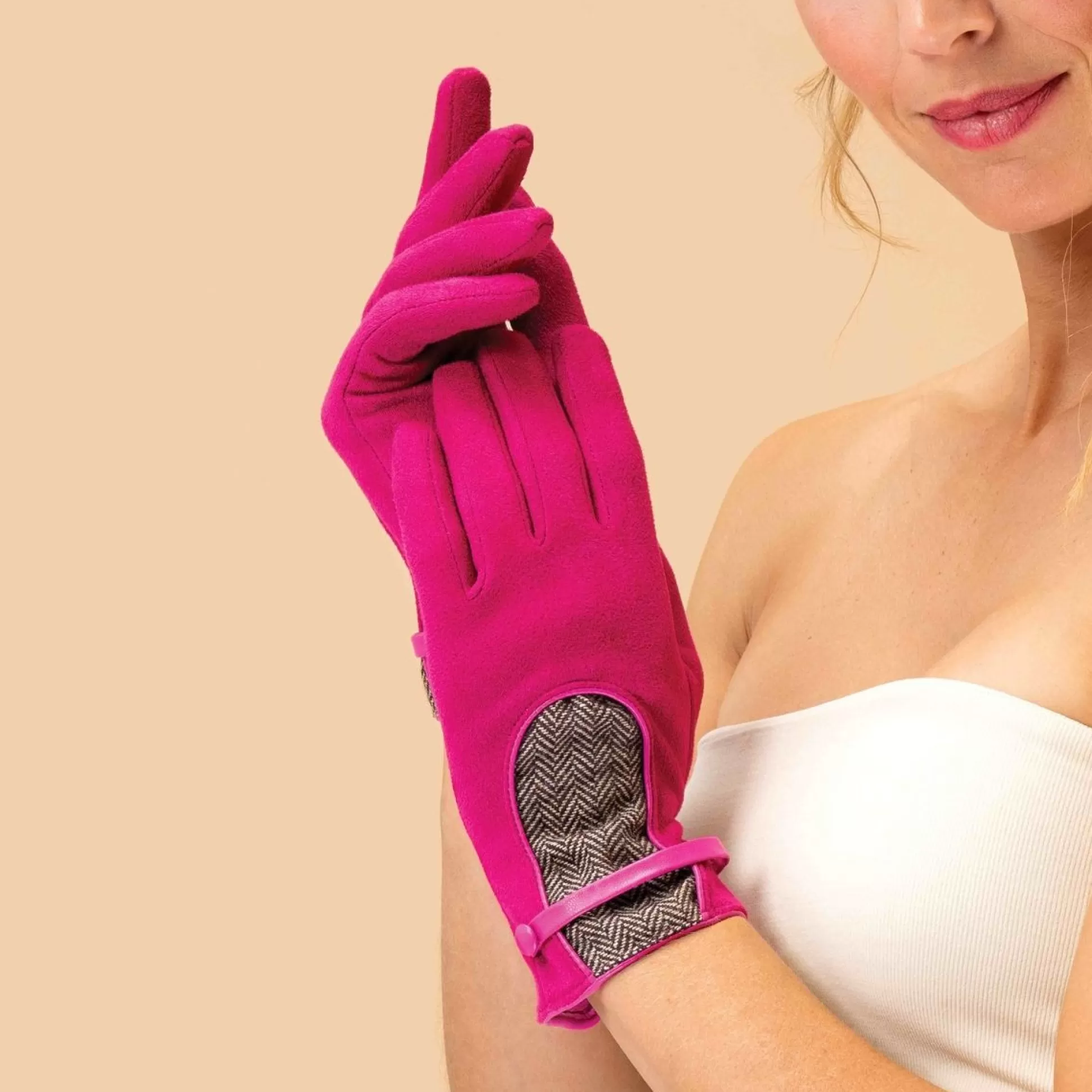 Hats, Scarves, Gloves>Meadows and Byrne Genevieve Faux Suede Gloves Fuchsia