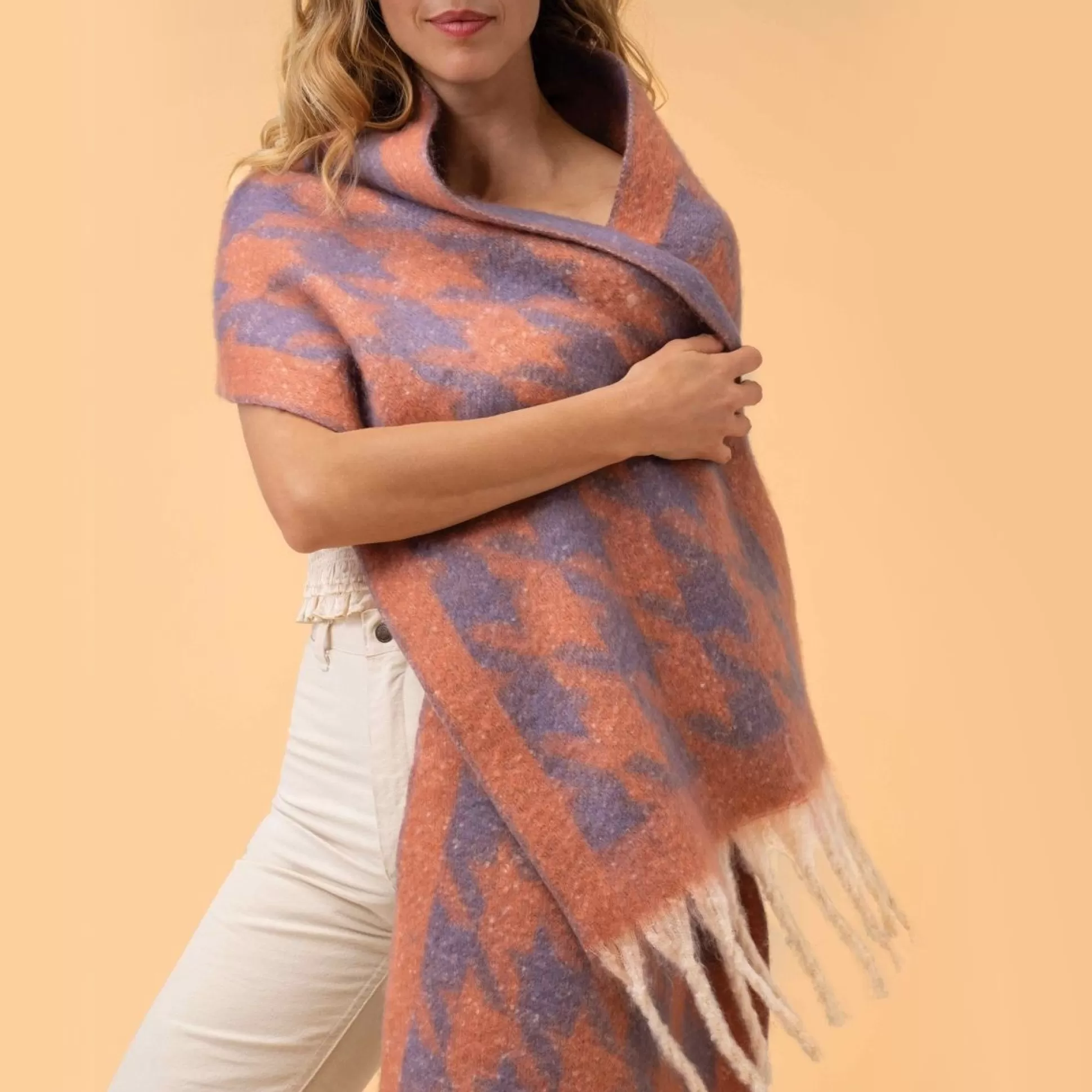 Hats, Scarves, Gloves>Meadows and Byrne Harper Houndstooth Scarf Coral/Lavender