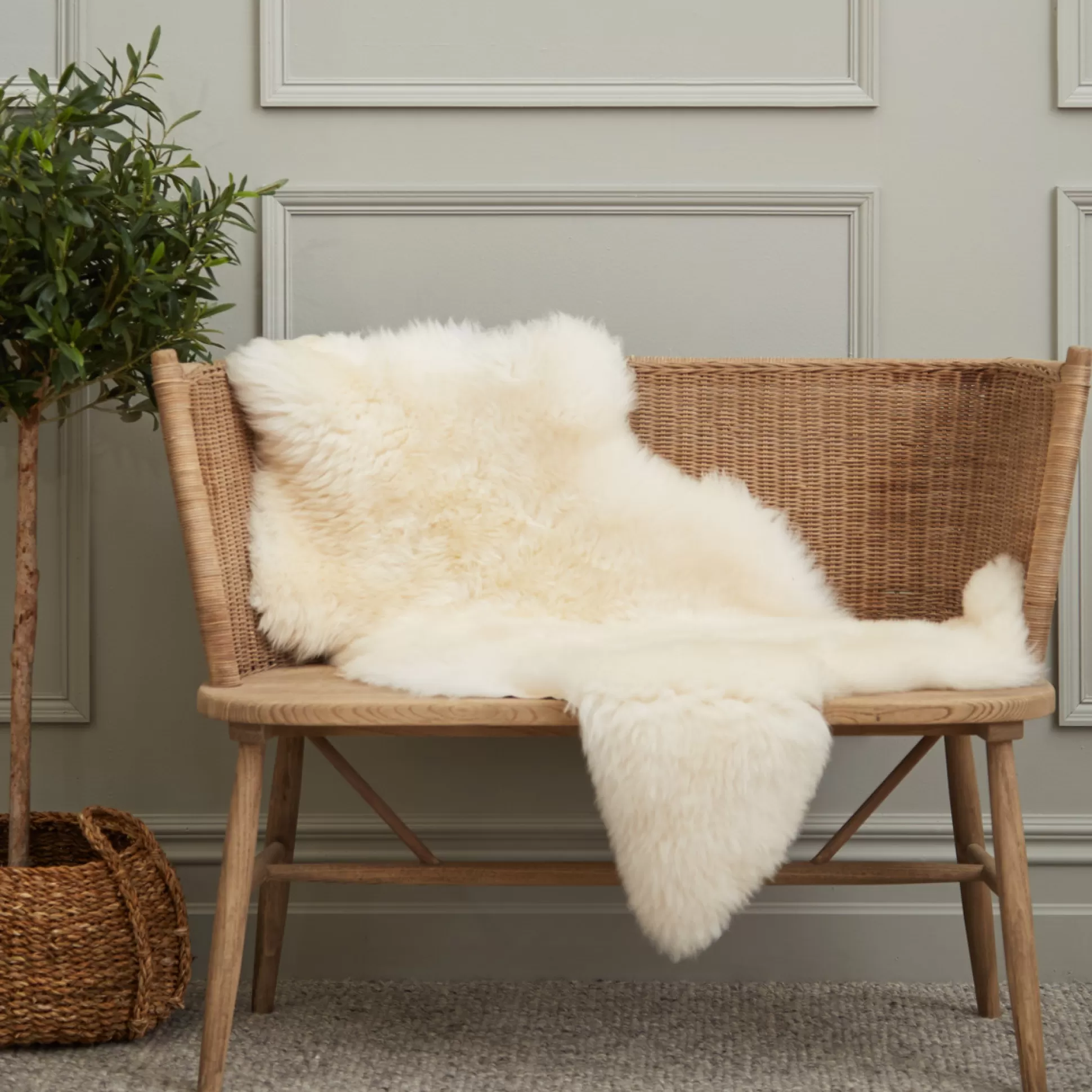 Rugs & Door Mats>Meadows and Byrne Irish Sheepskin Rug - Single