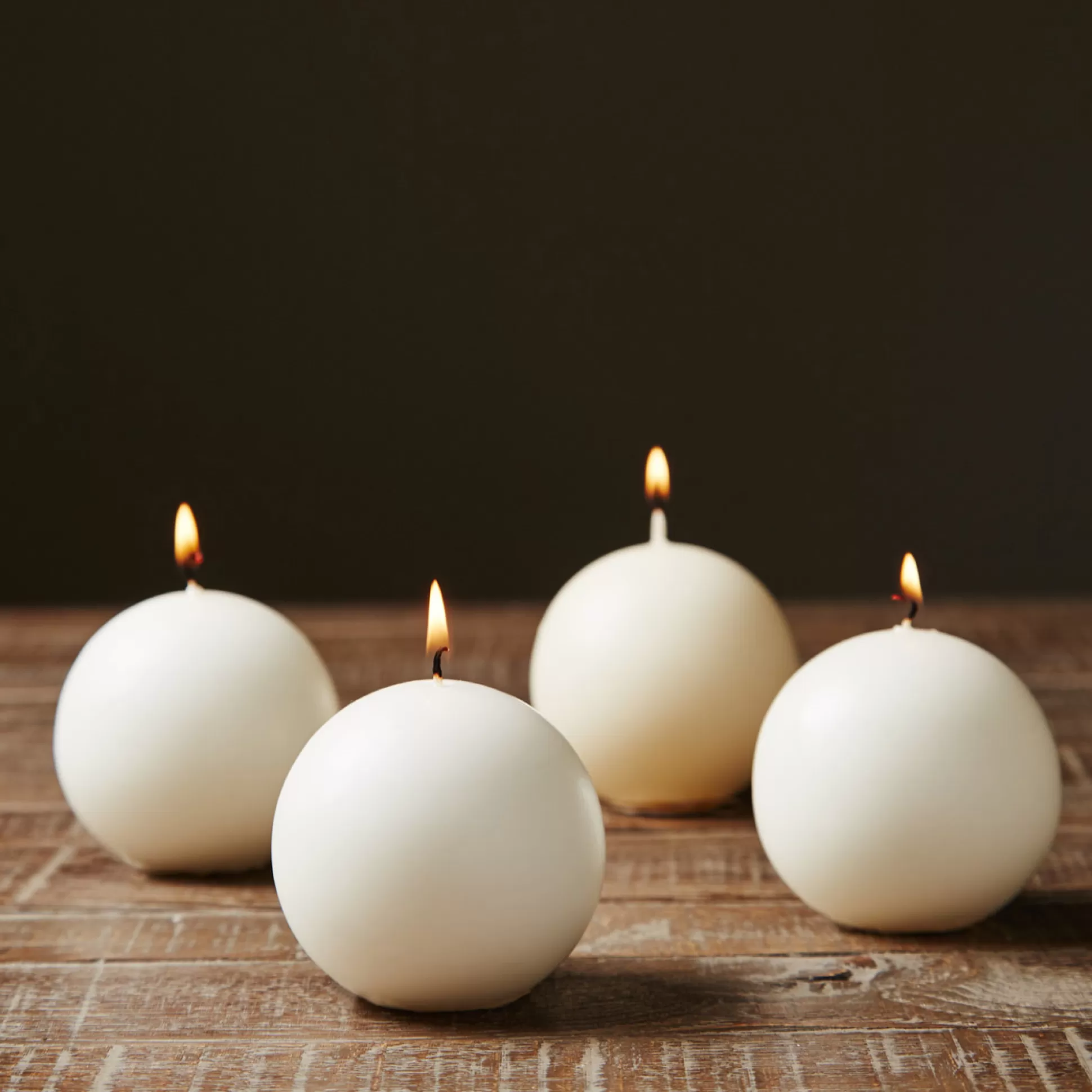 Candles & Diffusers>Meadows and Byrne Ivory Ball Candle 8Cm - Set Of 4