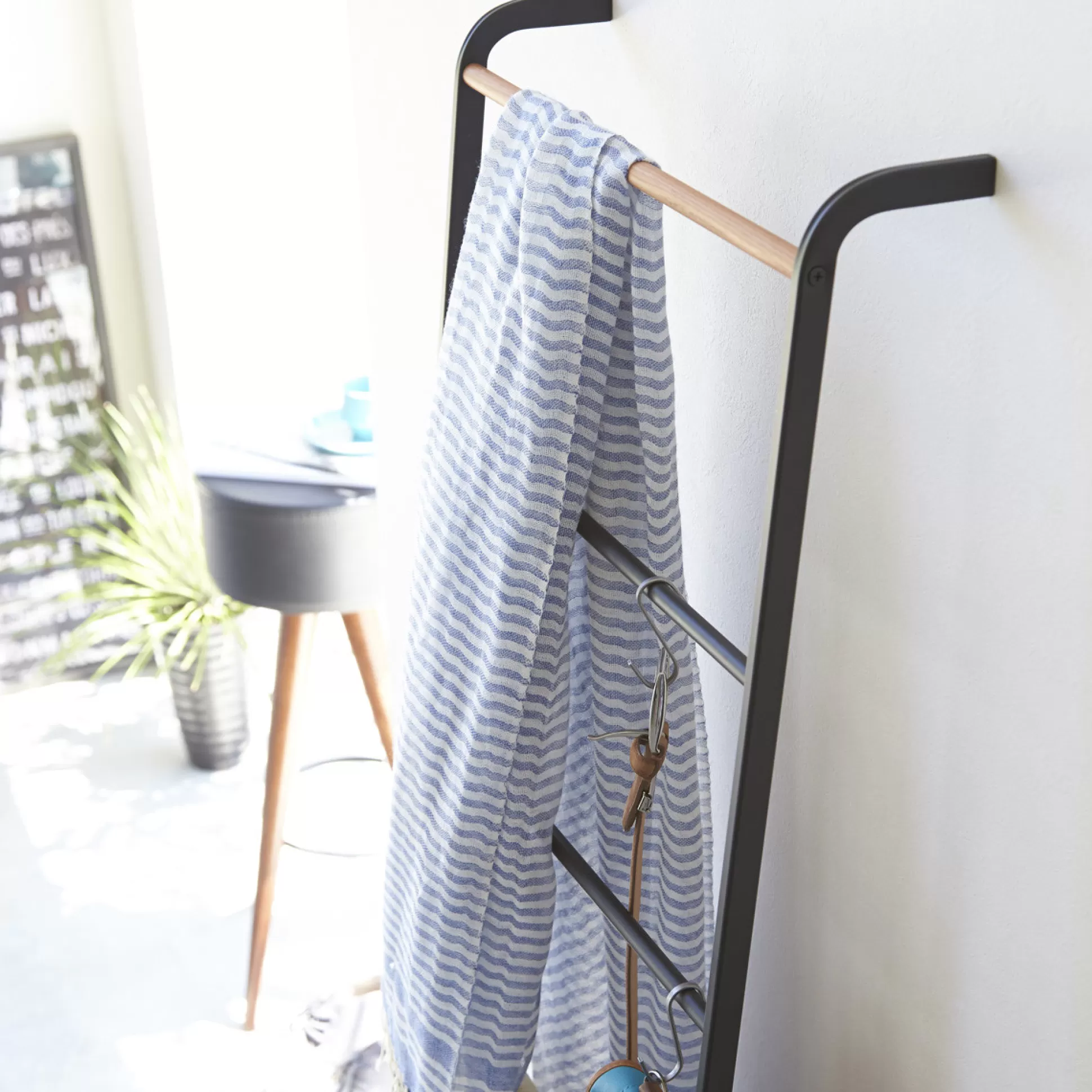 Shelving & Storage>Meadows and Byrne Leaning Ladder Hanger - Black