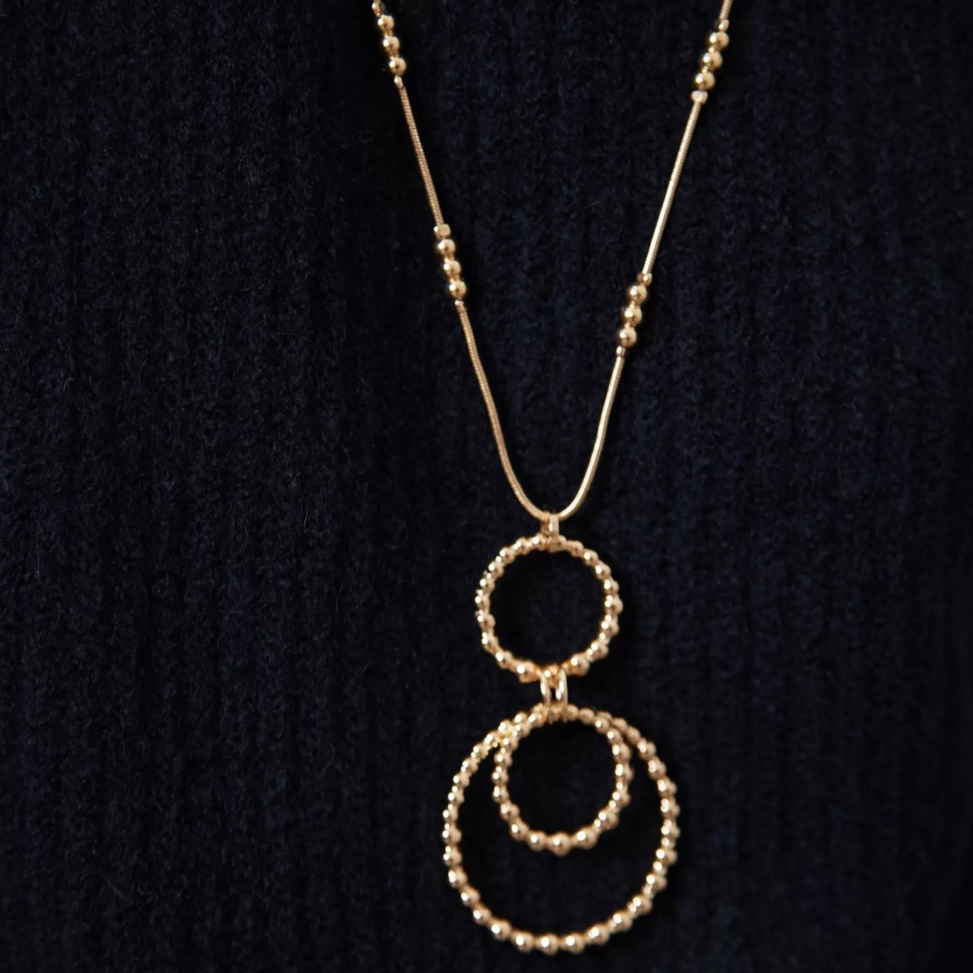 Jewellery>Meadows and Byrne Long Circles Pendant Necklace Gold