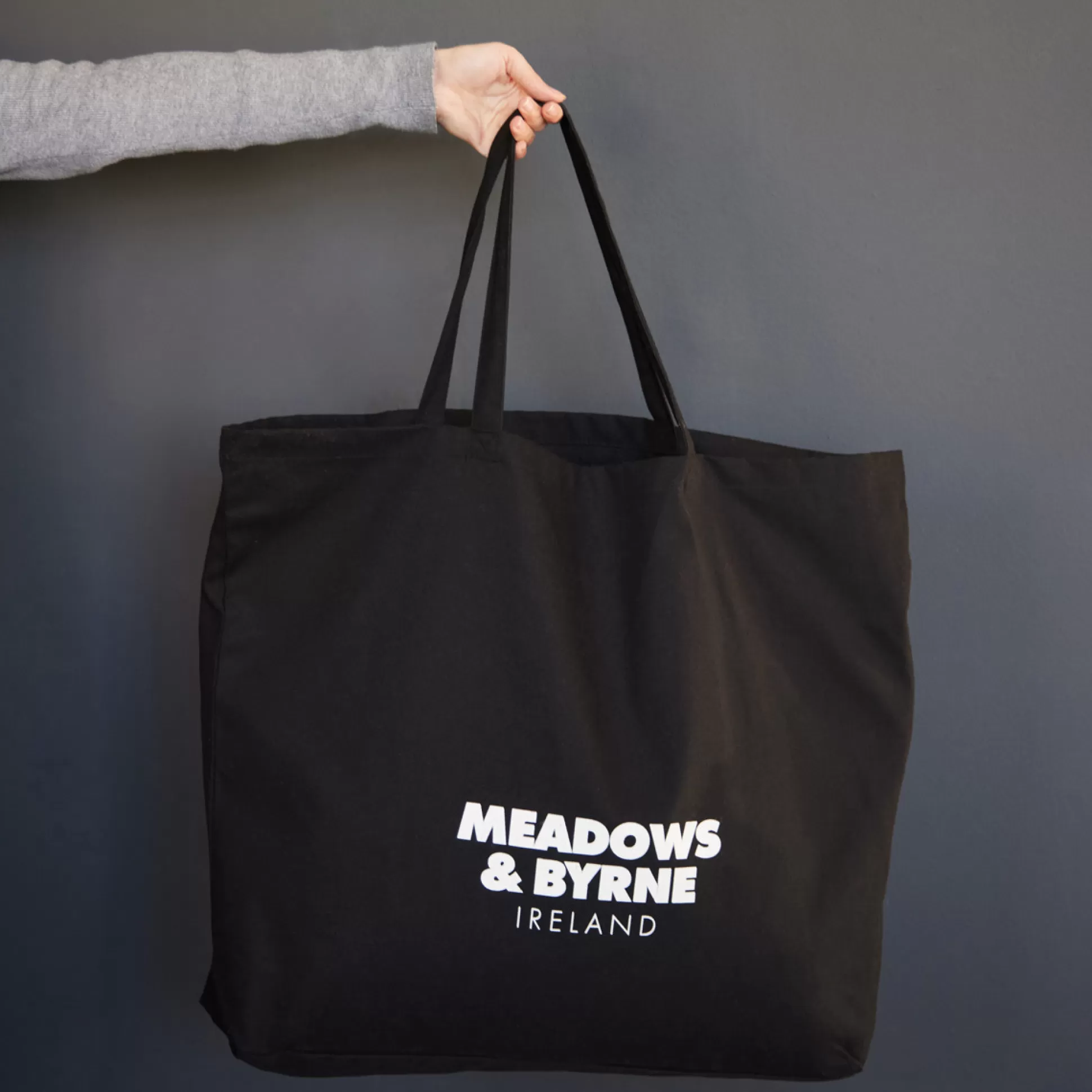Backpacks, Bags, Purses>Meadows and Byrne M&B Shopping Tote Bag