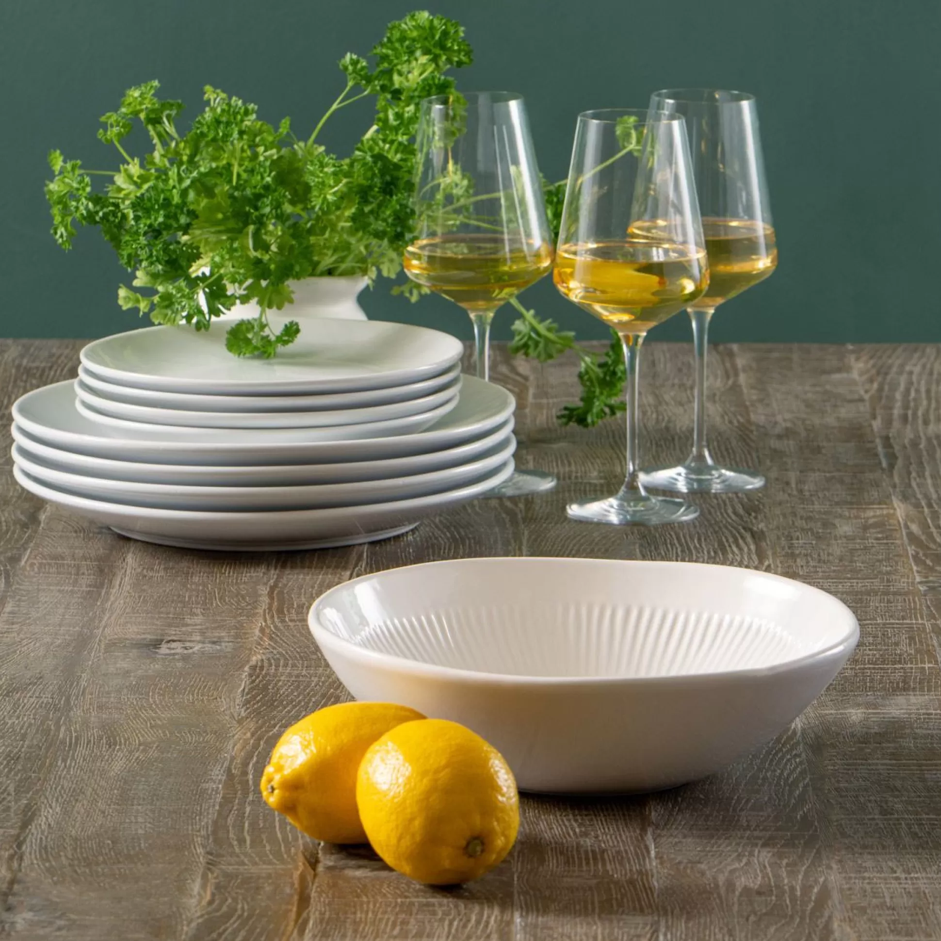 - Salad Bowls>Meadows and Byrne Mia 27Cm Salad Bowl