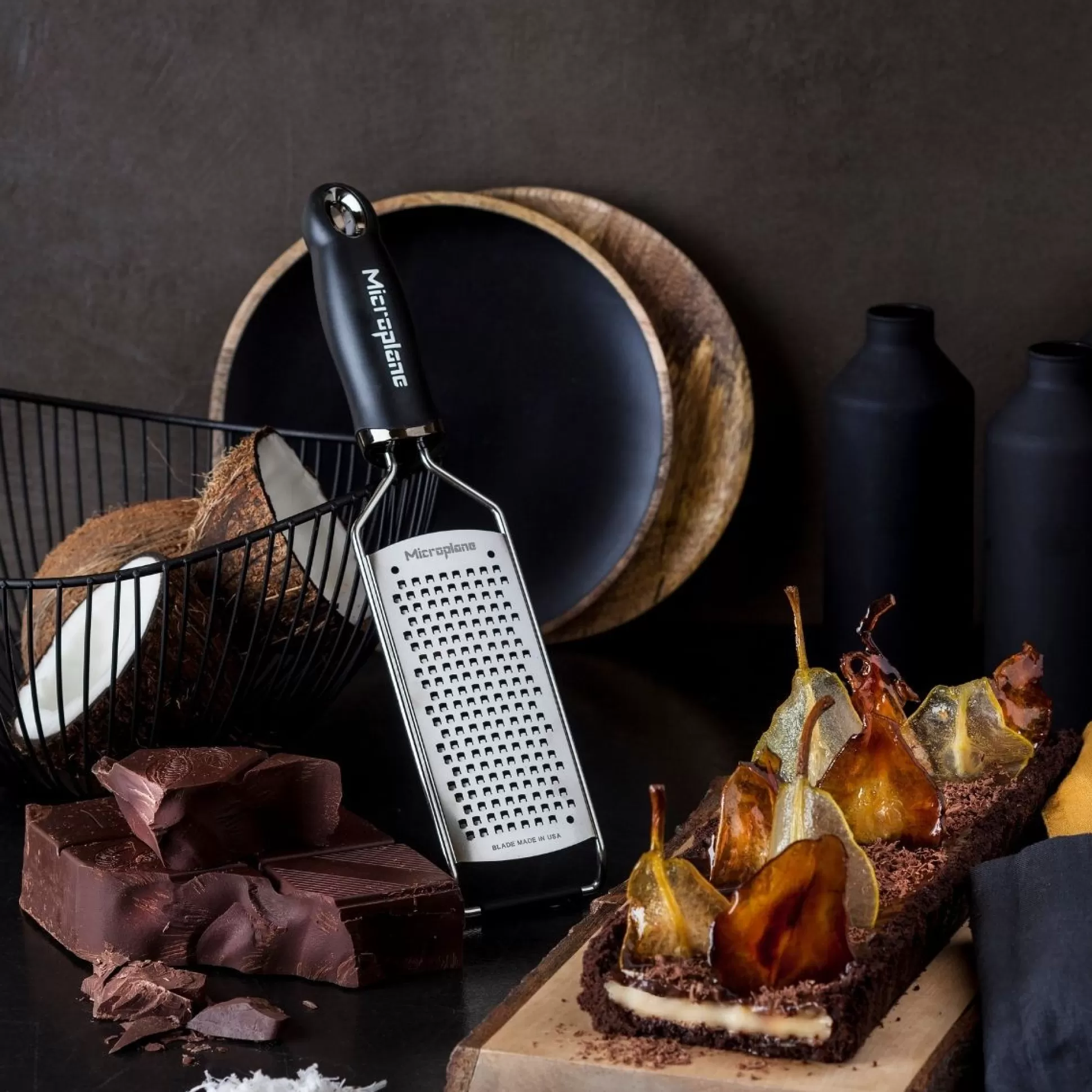 Kitchen Utensils & Accessories>Meadows and Byrne Microplane Gourmet Series Coarse Grater - Black