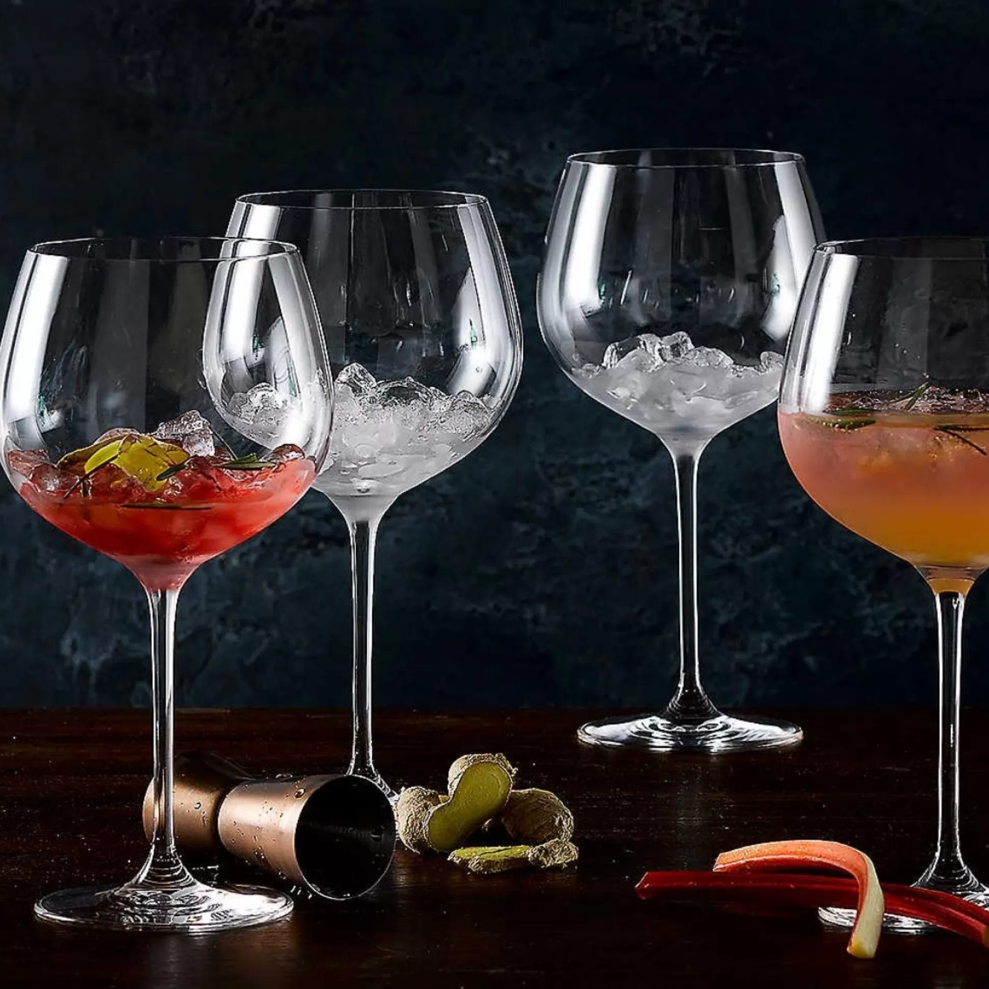 Glassware&Wine Glasses>Meadows and Byrne Moments By Waterford Gin Balloon - Set Of 4