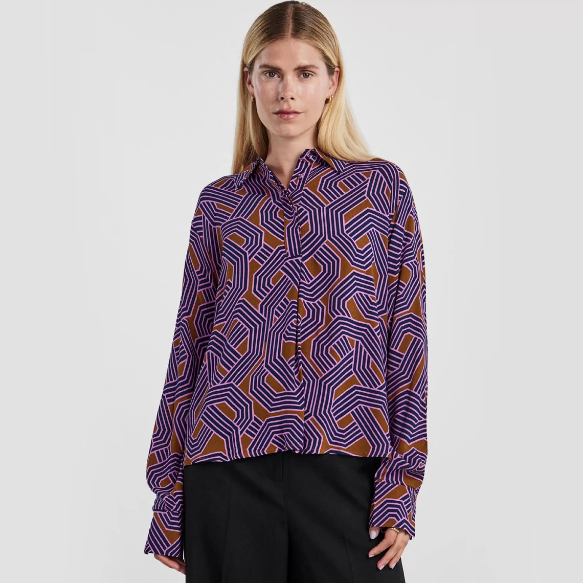 Shirts & Blouses>Meadows and Byrne Mykos Geo-Print Shirt Multicoloured