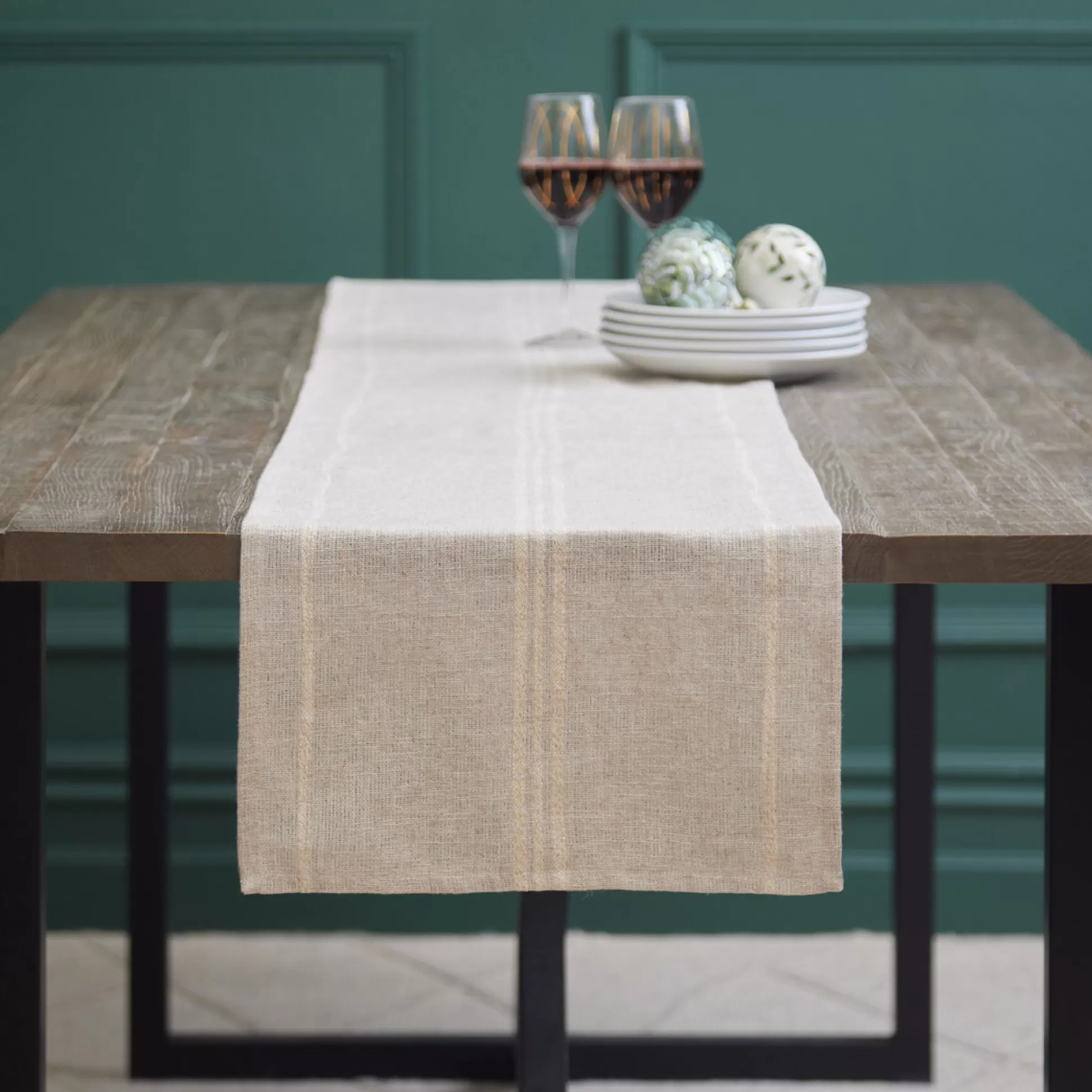 Table Linen>Meadows and Byrne Natural & Gold Lurex Runner 40X200Cm