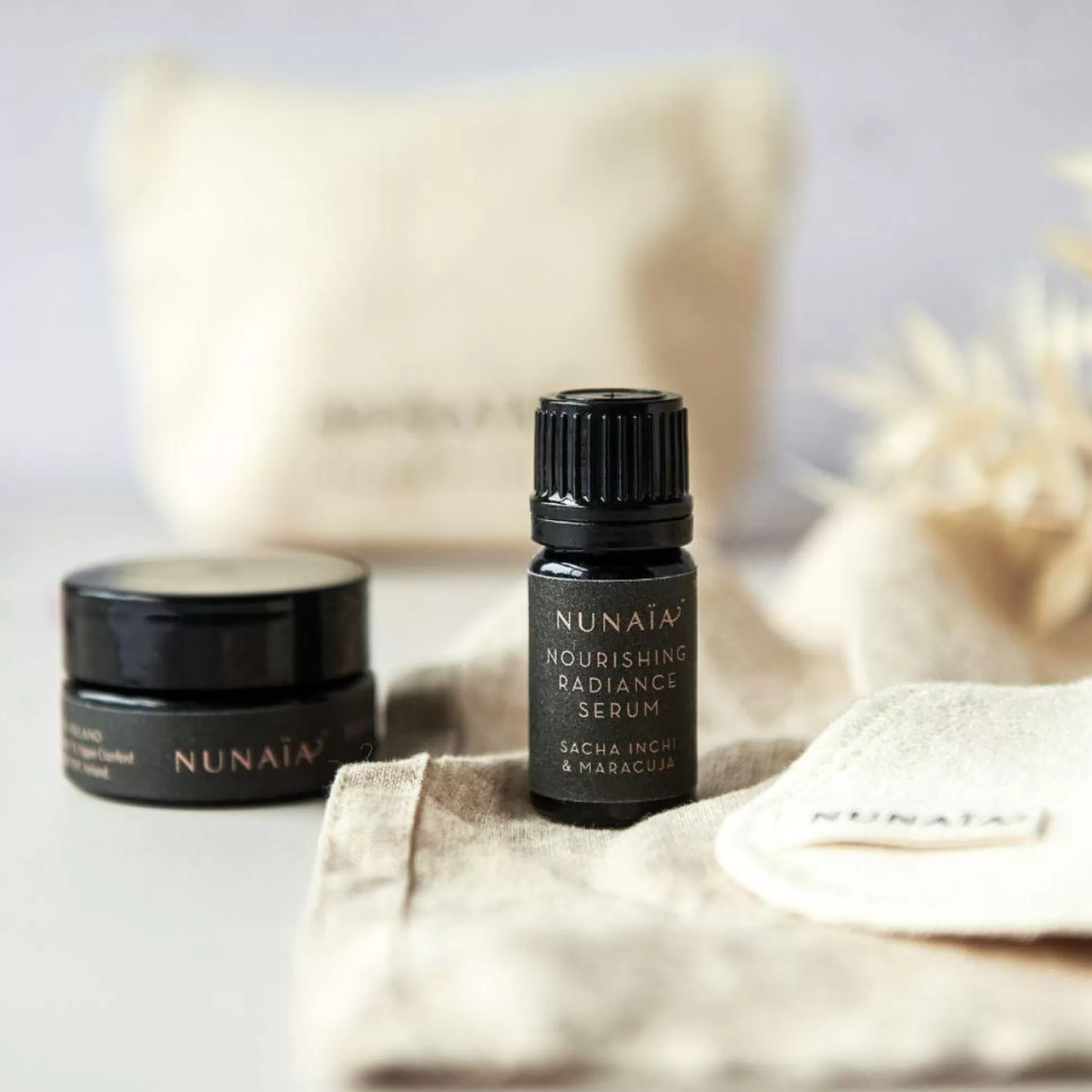 Beauty Gift Sets>Meadows and Byrne Nunaia Ground And Glow - Mini Travel Set
