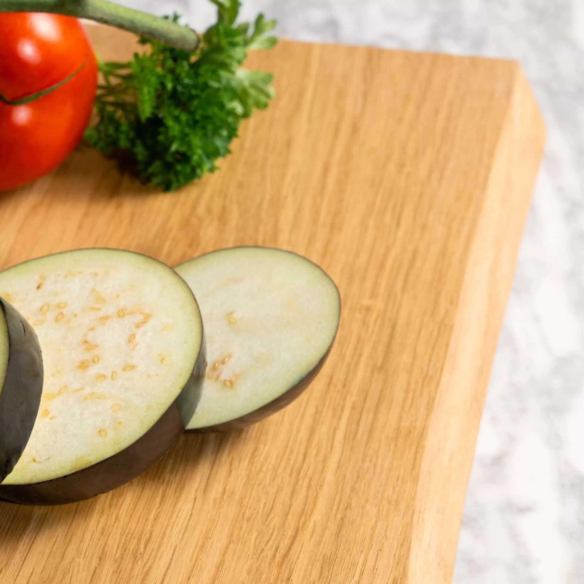Chopping Boards>Meadows and Byrne Oak Cutting Board W/Leather Handle 40X24Cm