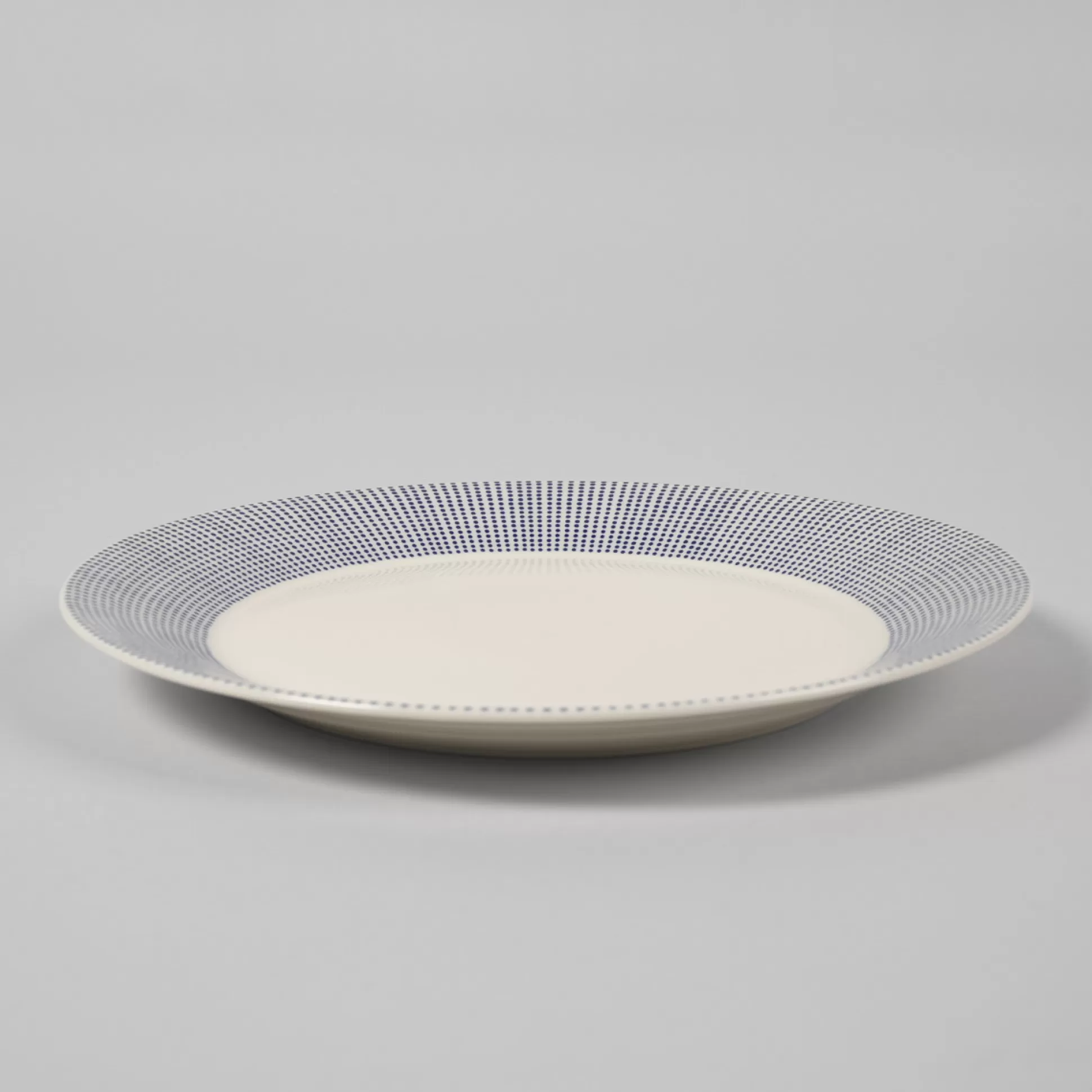 - Dinnerware Sets>Meadows and Byrne Pacific 28Cm Plate - Dot