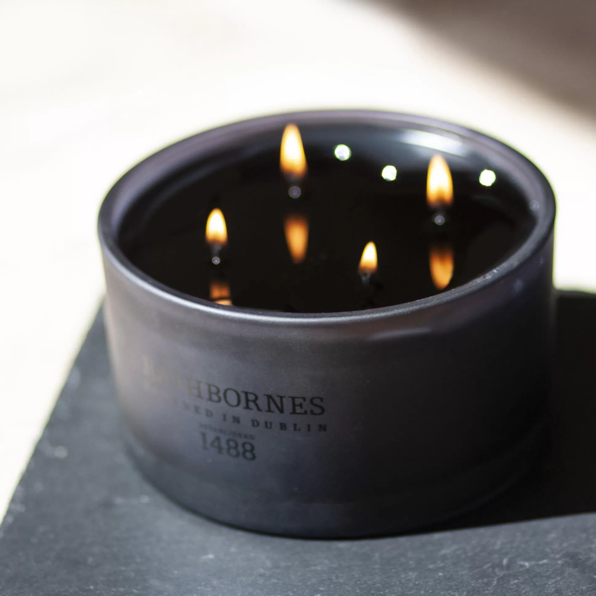 Scented Candles>Meadows and Byrne Rathbornes Luxury Dublin Dusk Candle