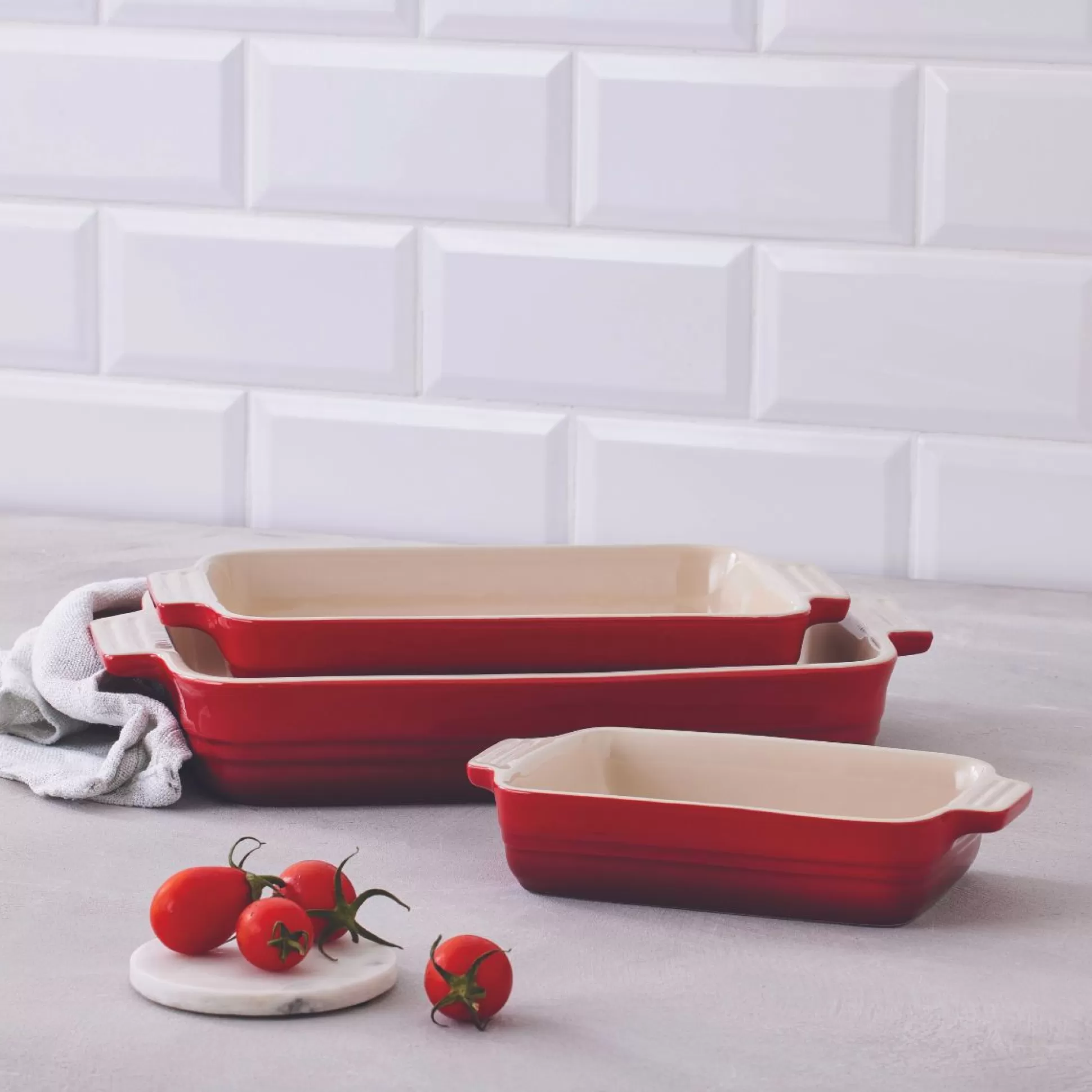 Cookware>Meadows and Byrne Rectangular Dish Set Cerise