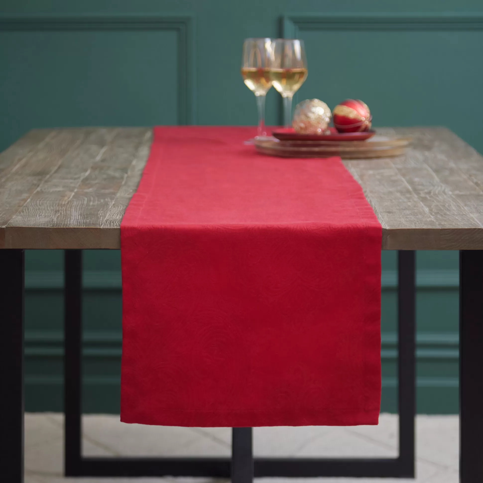 Table Linen>Meadows and Byrne Red Jacquard Runner