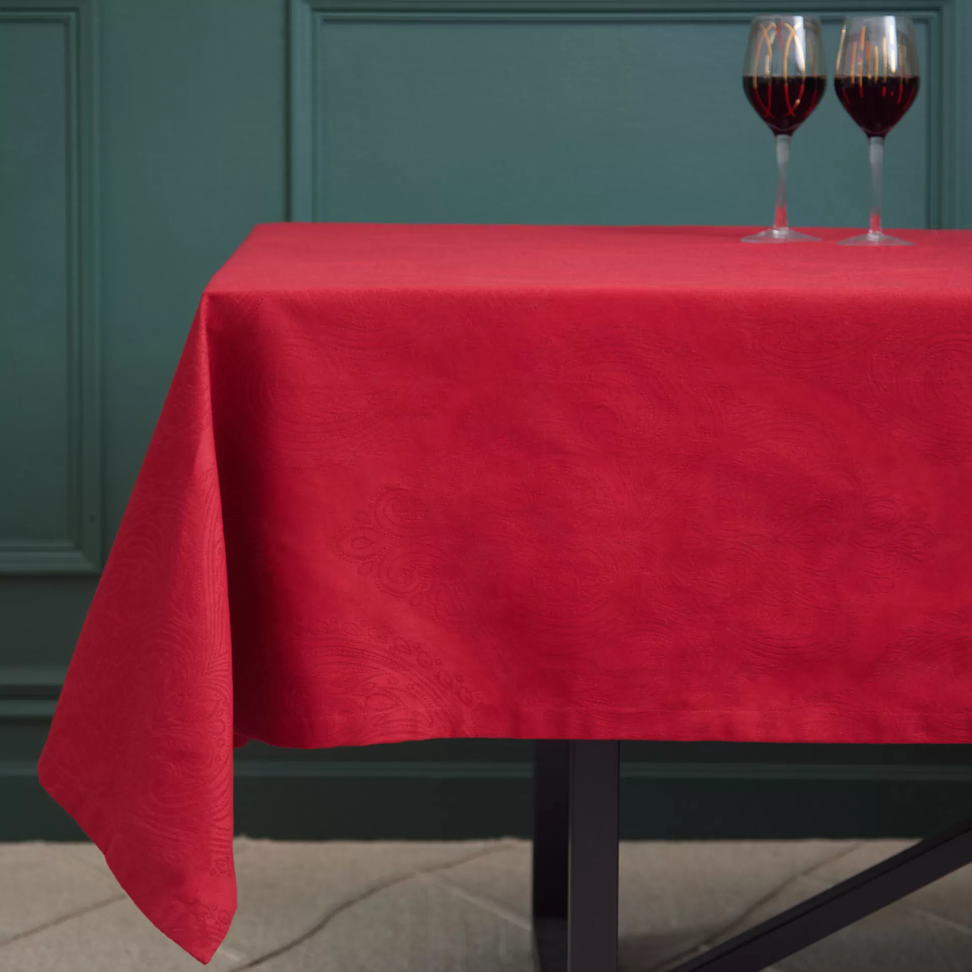 Table Linen>Meadows and Byrne Red Jacquard Table Cloth