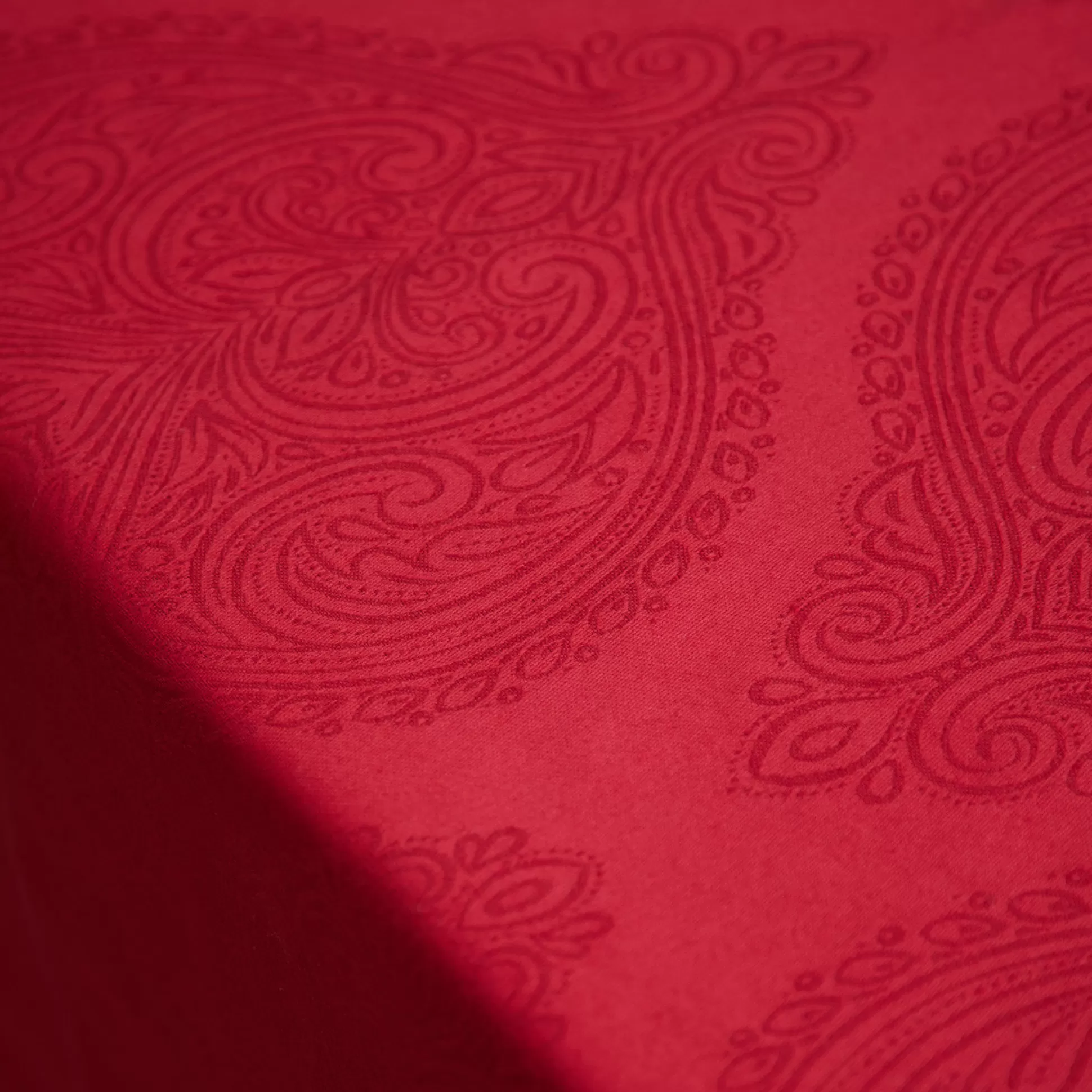 Table Linen>Meadows and Byrne Red Jacquard Table Cloth