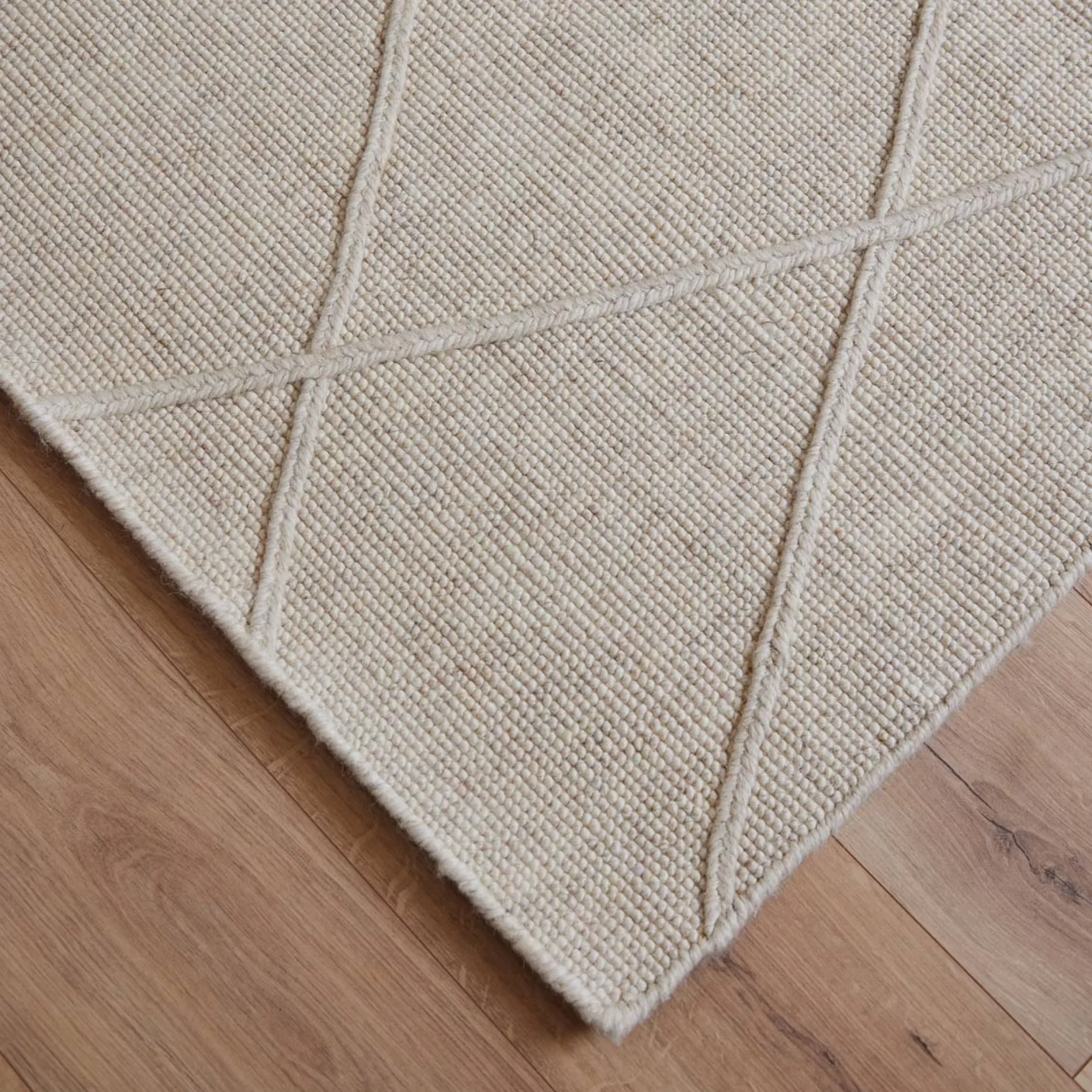 Rugs & Door Mats>Meadows and Byrne Reyton Rug - Ivory