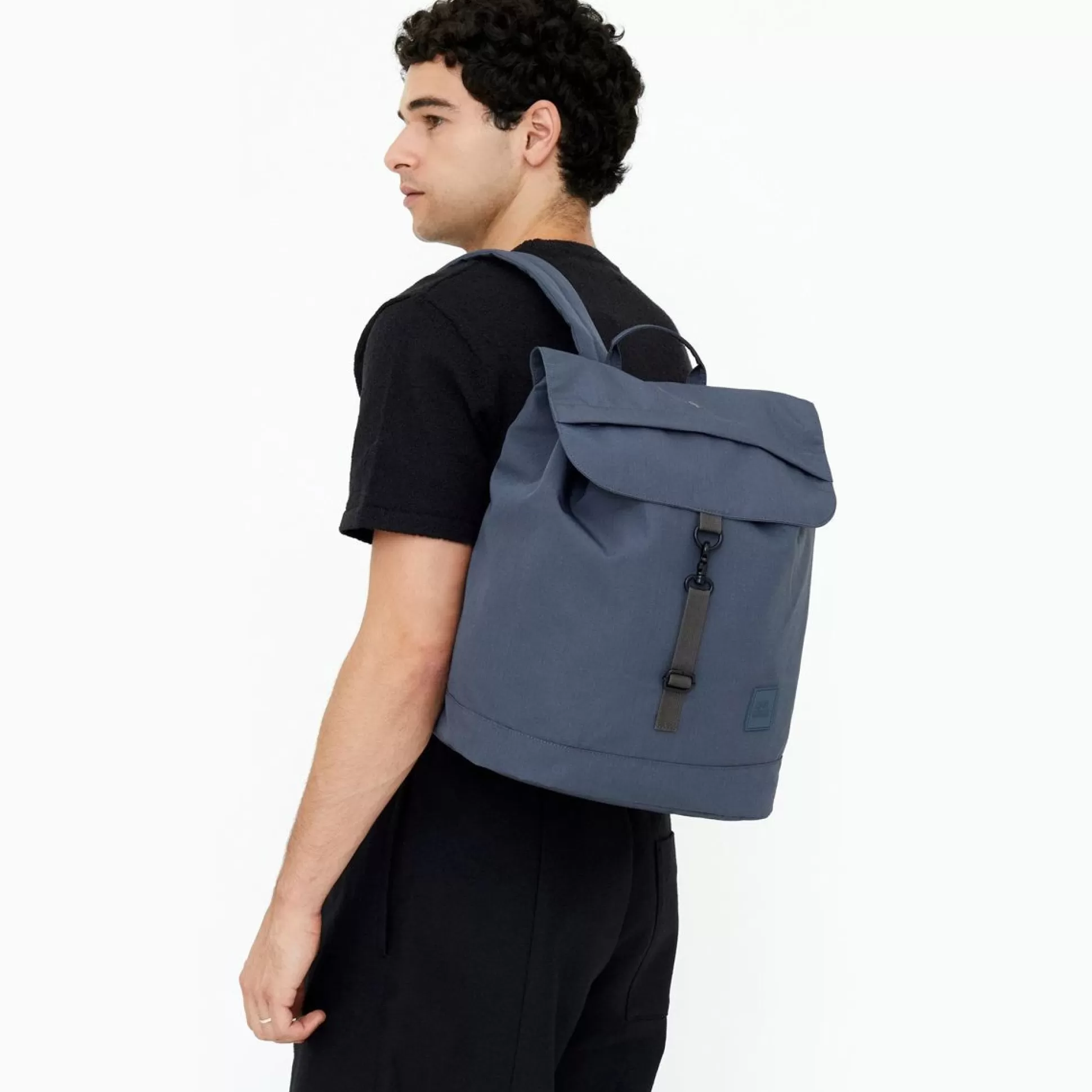 Backpacks, Bags, Purses>Meadows and Byrne Scout Backpack In Recycled Polyester Blue