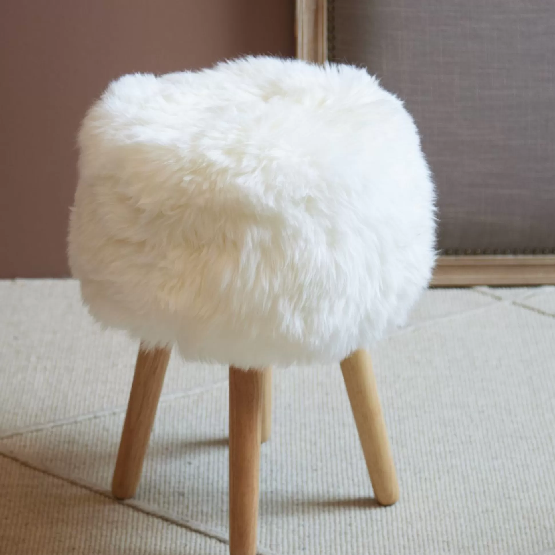 Ottomans&Footstools>Meadows and Byrne Sheepskin Stool - Ivory
