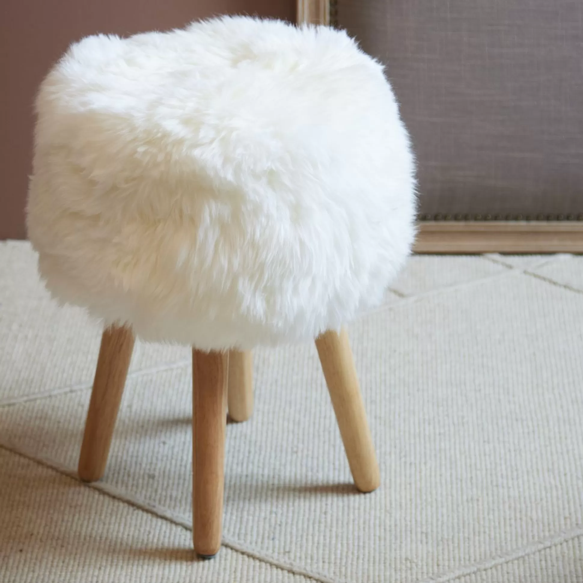 Ottomans&Footstools>Meadows and Byrne Sheepskin Stool - Ivory