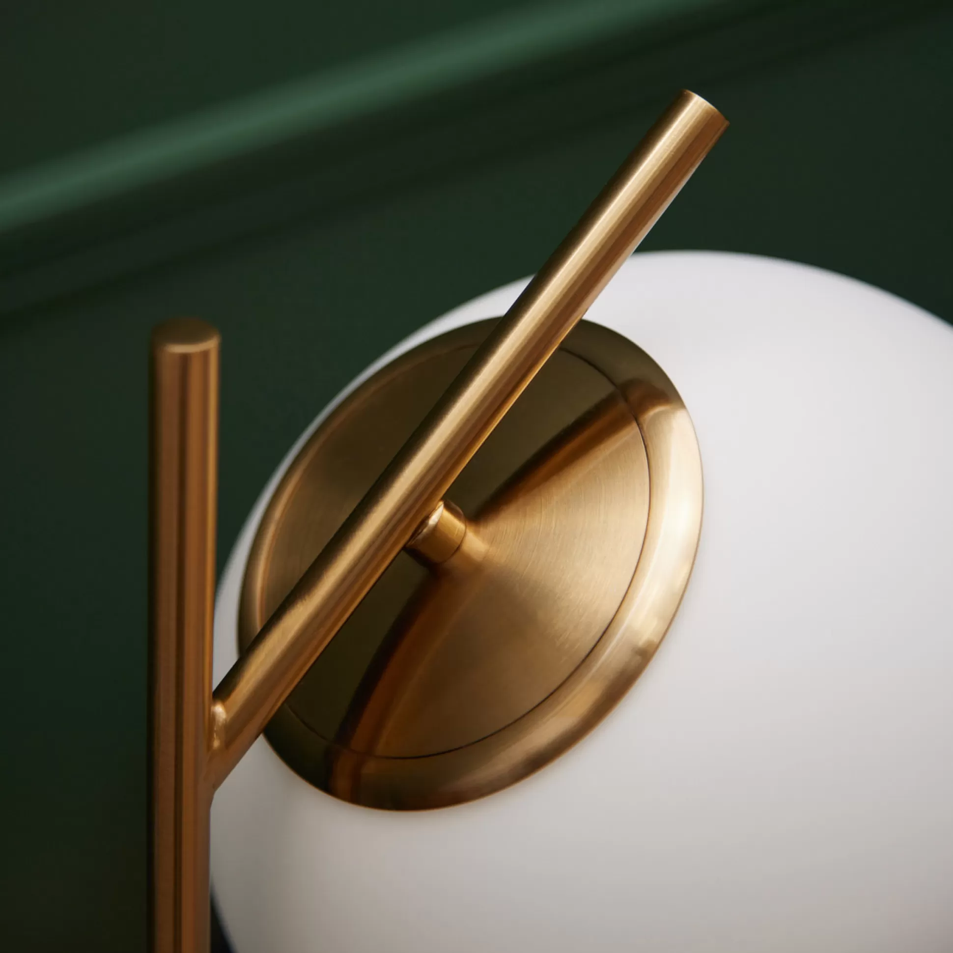 Lamps>Meadows and Byrne Soleil Marble & Gold Table Lamp
