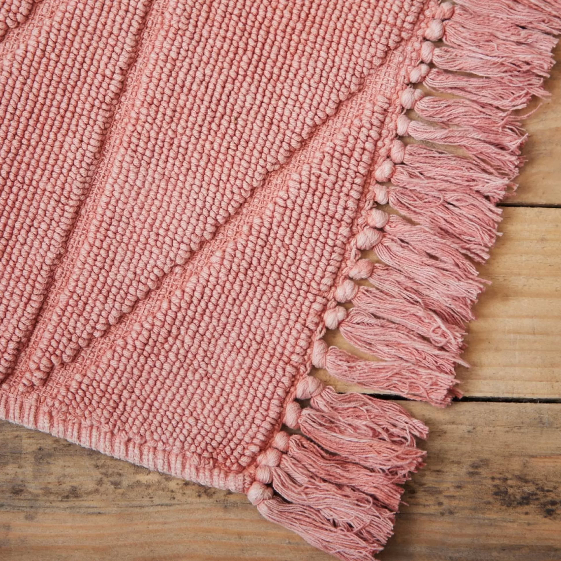 Bath Mats>Meadows and Byrne Stonewash Cotton Jacquard Bathmat - Coral