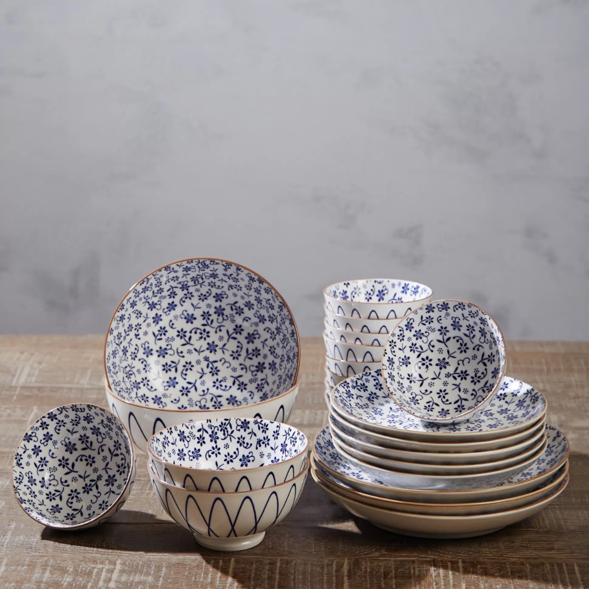 - Dinnerware Sets>Meadows and Byrne Tola Posy Collection