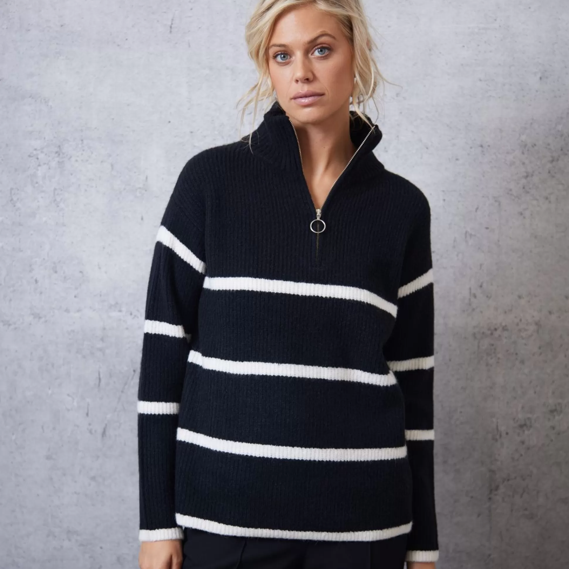 Jumpers & Cardigans>Meadows and Byrne Tullah Stripe 1/2 Zip Jumper - Black/Cream