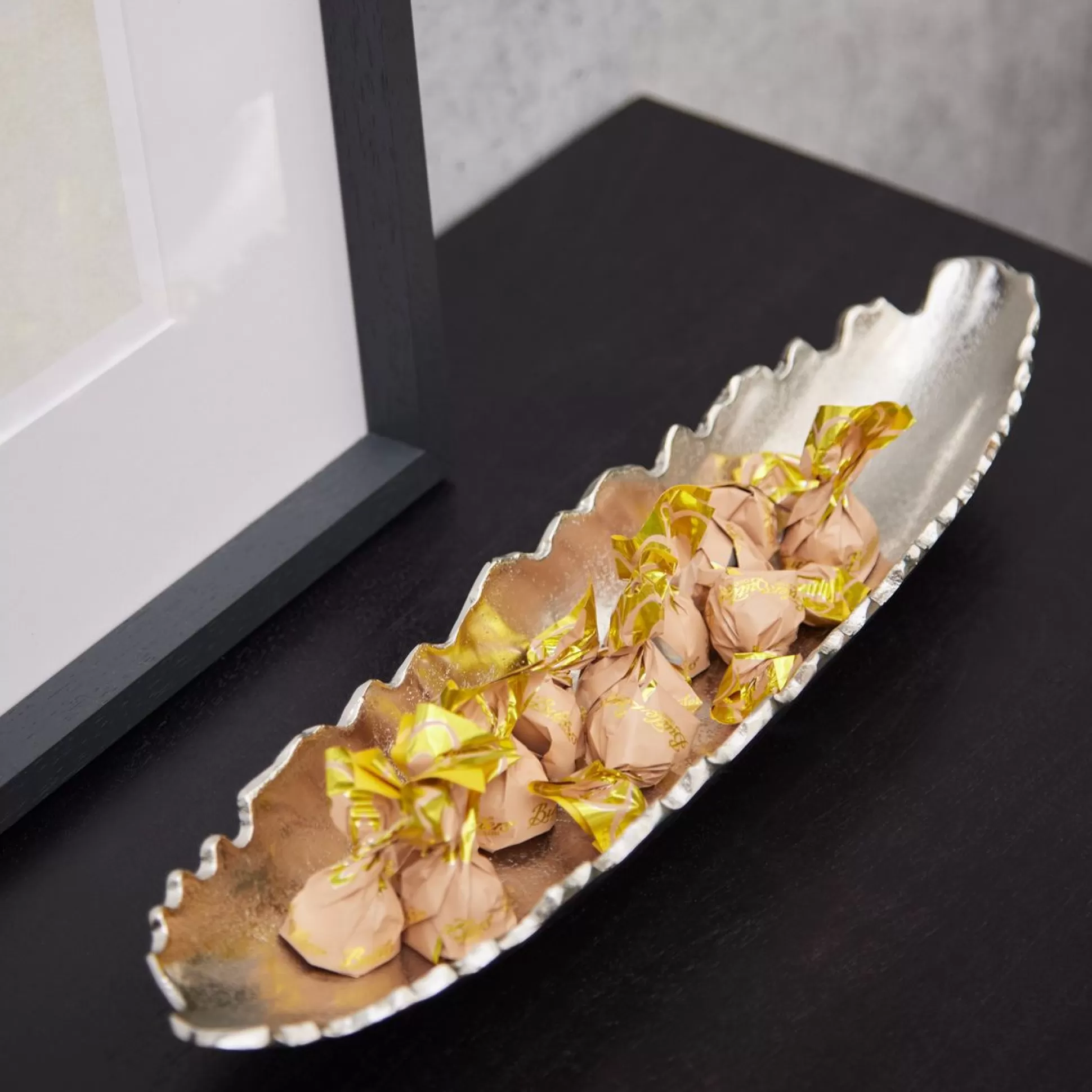 Decoration & Home Accessories>Meadows and Byrne Vanetta Oval Dish
