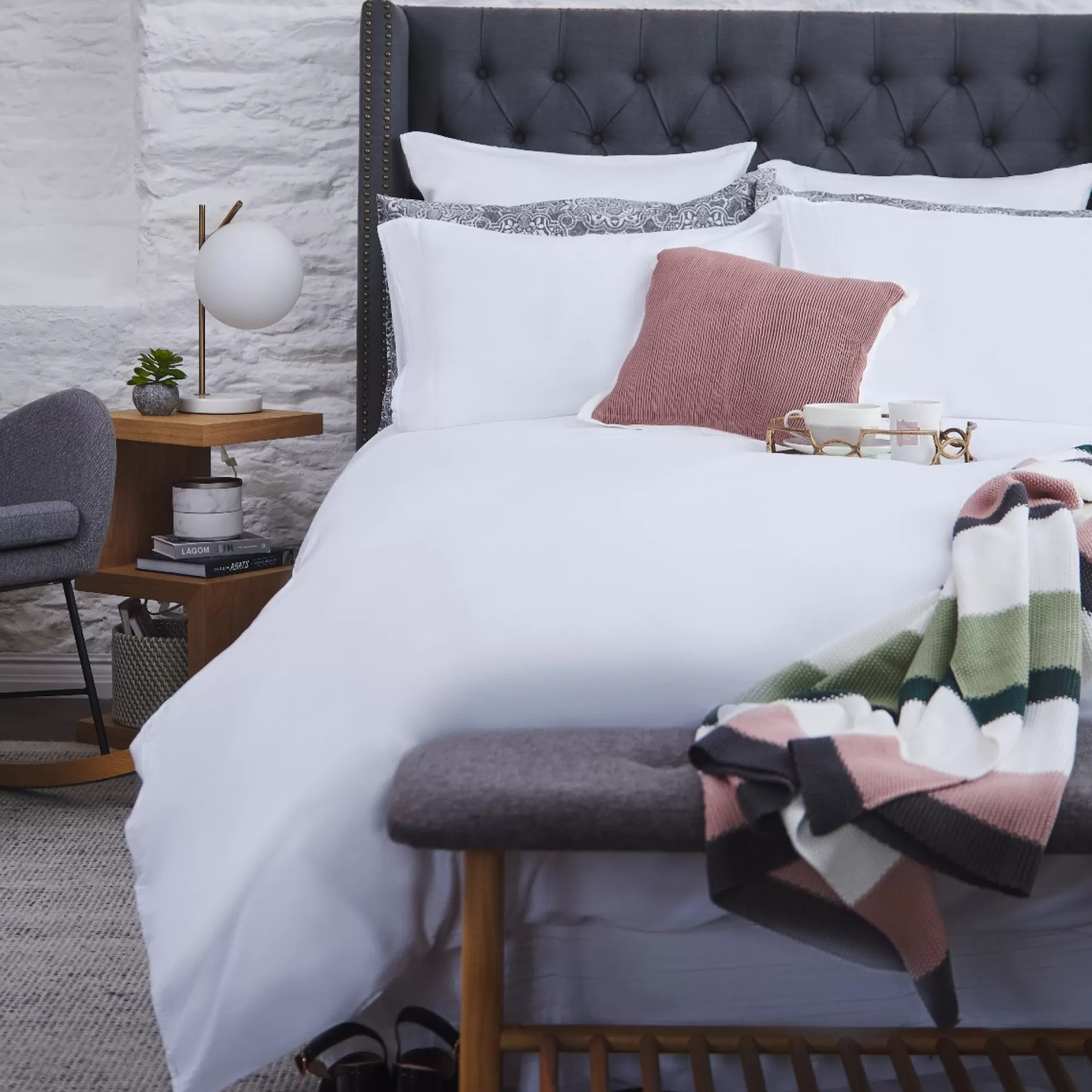 Duvet & Duvet Covers>Meadows and Byrne Vimara White Sateen Duvet Set